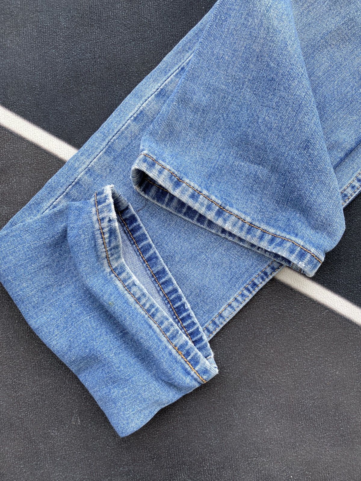 Jean × Levi's × Vintage VINTAGE LEVIS 511 DISTRESSED BLUE WASH JEANS-J426 Size US 37 - 12 Thumbnail