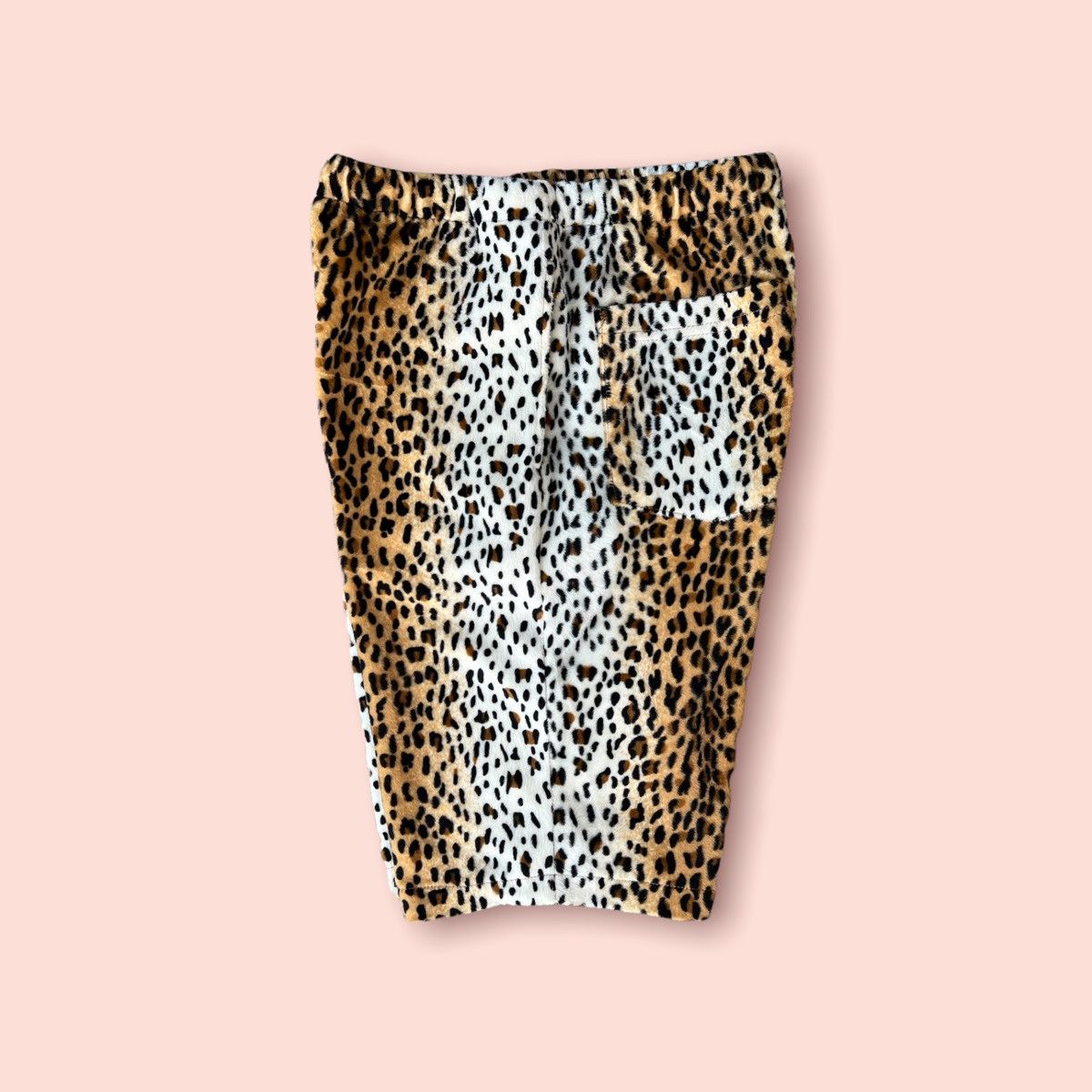 Other VINUS RAGS FLUFFY LEOPARD PRINT SHORTS Size US 30 / EU 46 - 10 Thumbnail