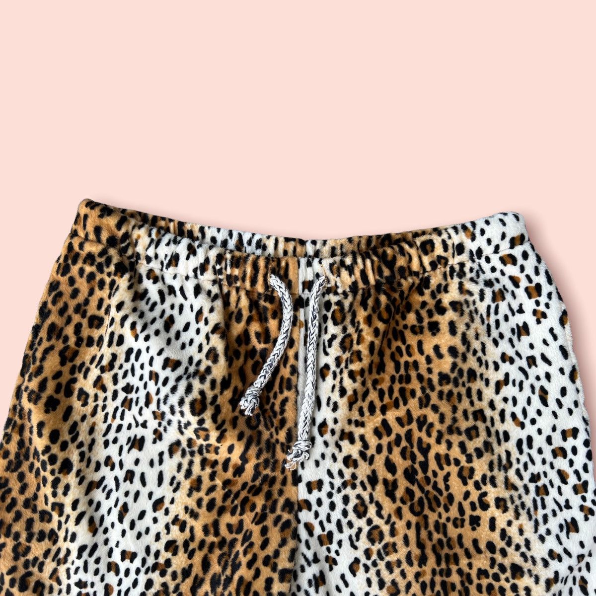 Other VINUS RAGS FLUFFY LEOPARD PRINT SHORTS Size US 30 / EU 46 - 4 Thumbnail