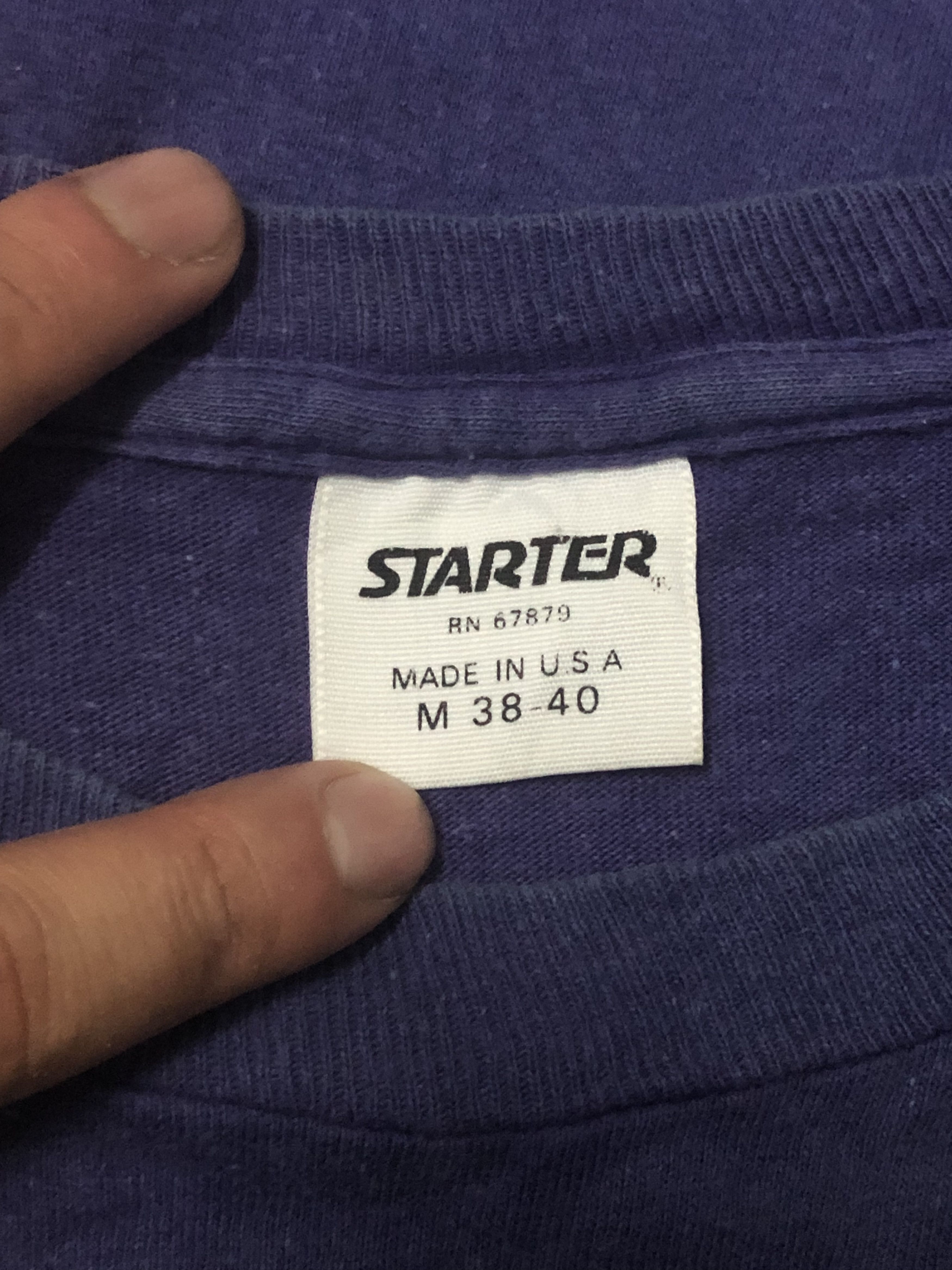 NBA RARE🔥VINTAGE 1990 LA LAKERS MAGIC JOHNSON BY STARTER TEE Size US M / EU 48-50 / 2 - 13 Thumbnail