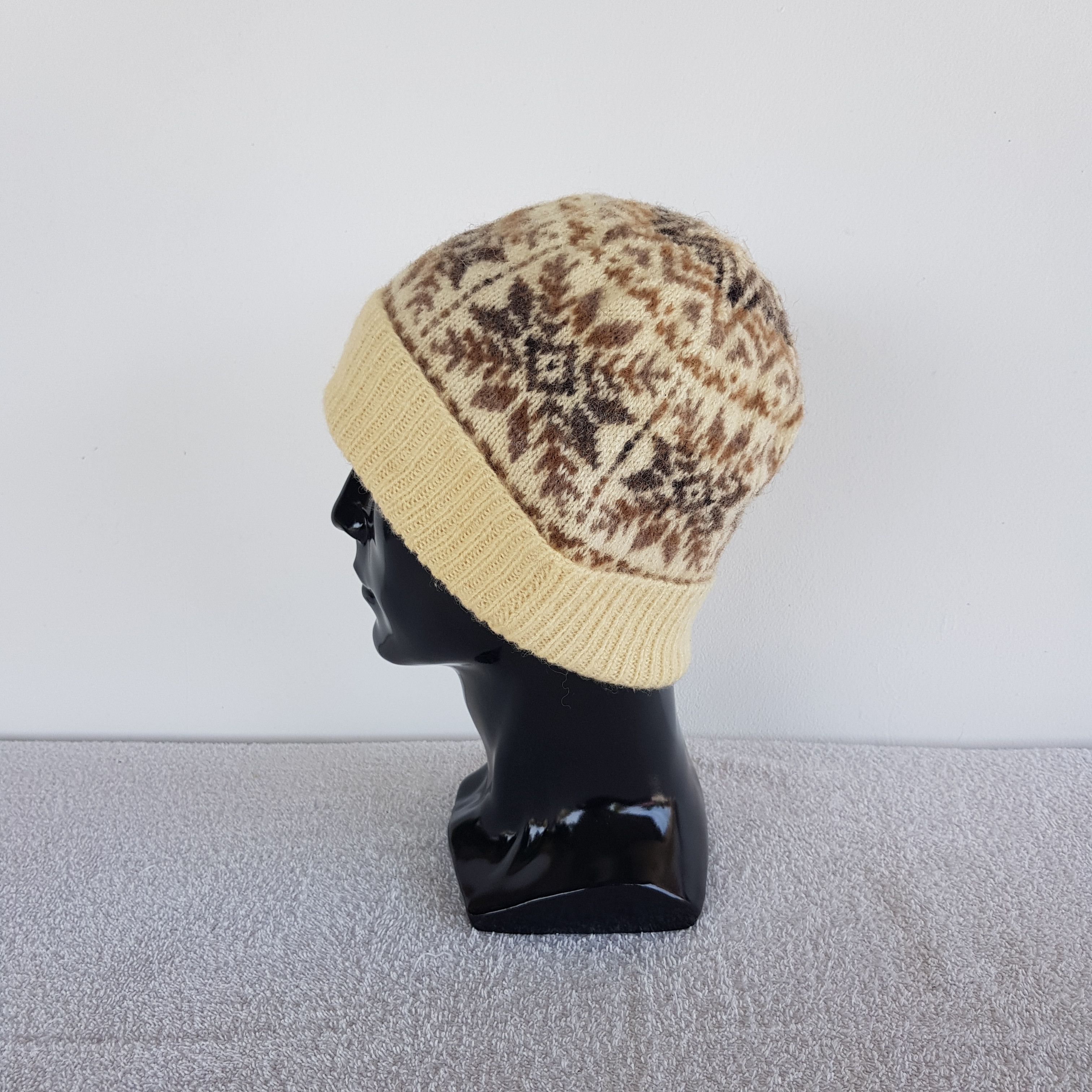 Japanese Brand × Vintage Japanese Unknown Beanie Snow Cap Knitted Crochet Hats Size ONE SIZE - 4 Thumbnail