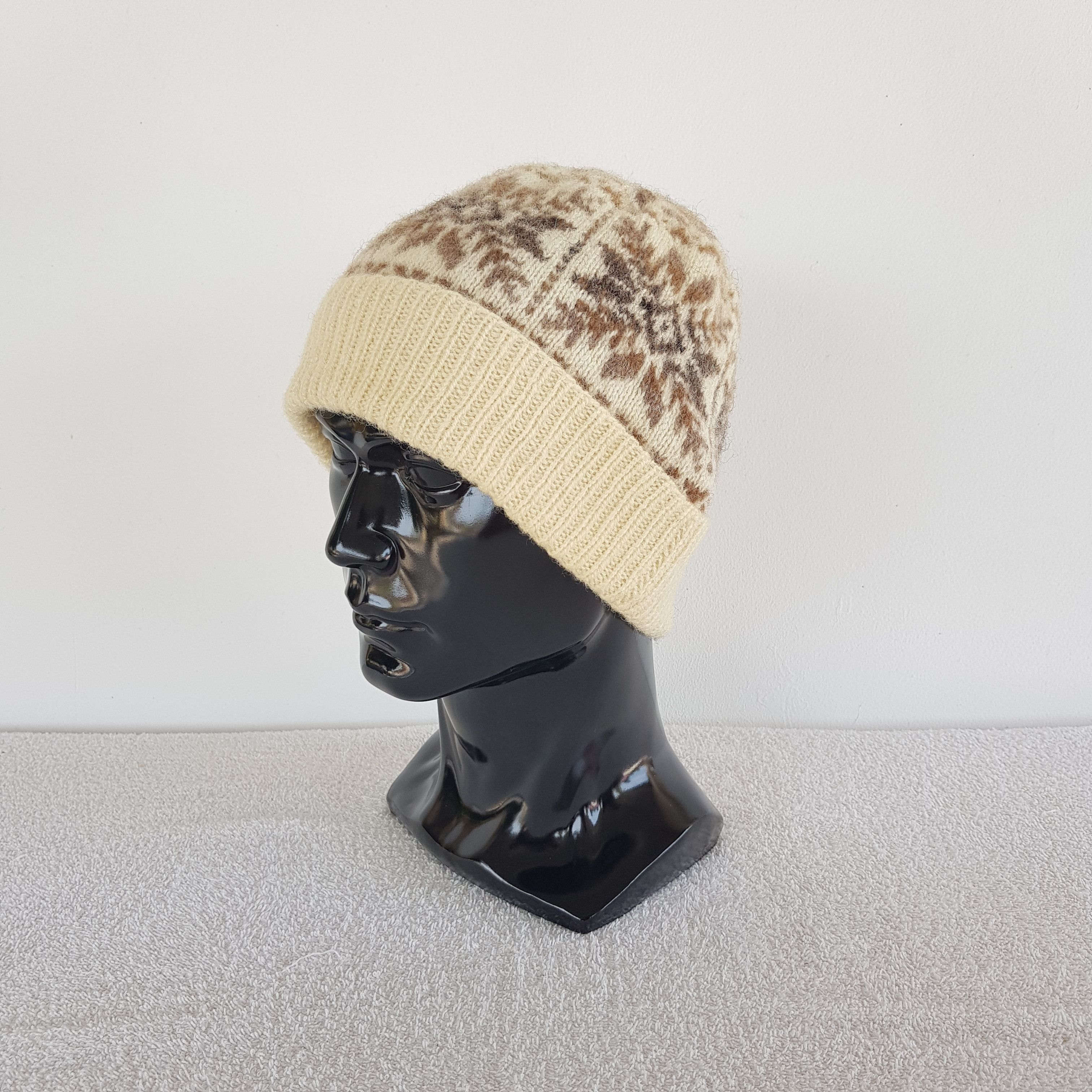 Japanese Brand × Vintage Japanese Unknown Beanie Snow Cap Knitted Crochet Hats Size ONE SIZE - 1 Thumbnail