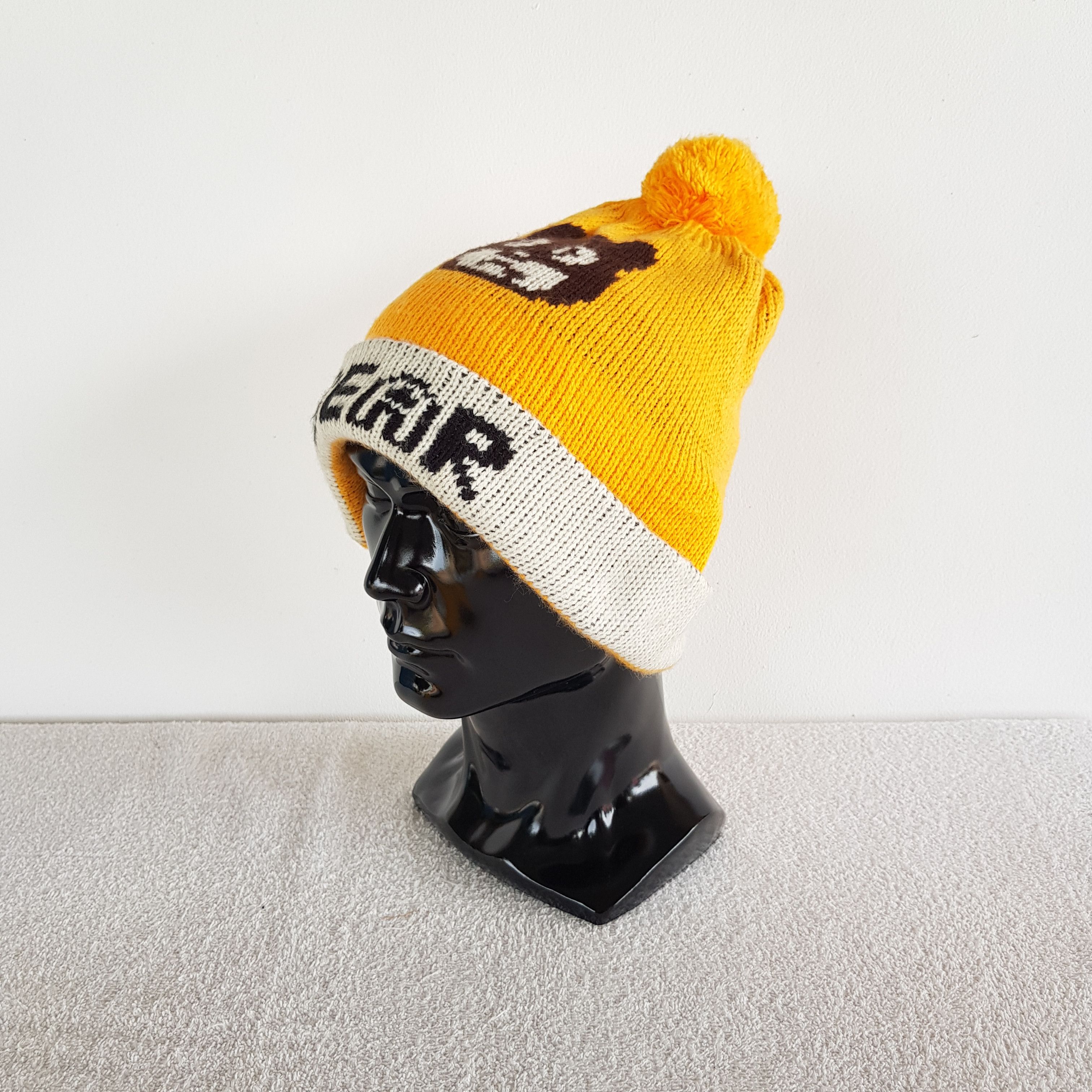 If Six Was Nine × Japanese Brand × Vintage Japanese Bear Beanie Snow Cap Japanese Bear Hats Size ONE SIZE - 1 Thumbnail