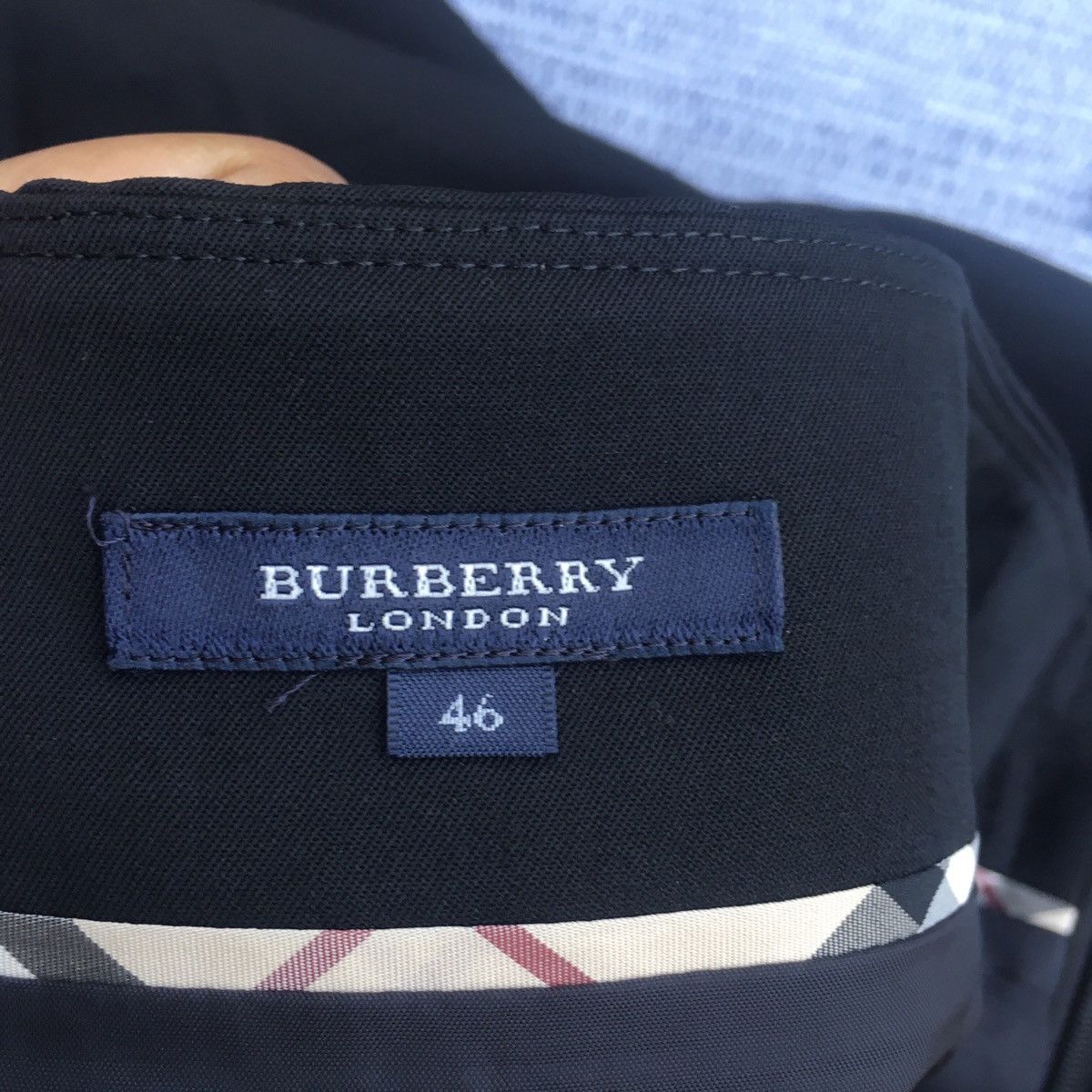 Burberry asymetrical black skirt Size 32" / US 10 / IT 46 - 7 Thumbnail