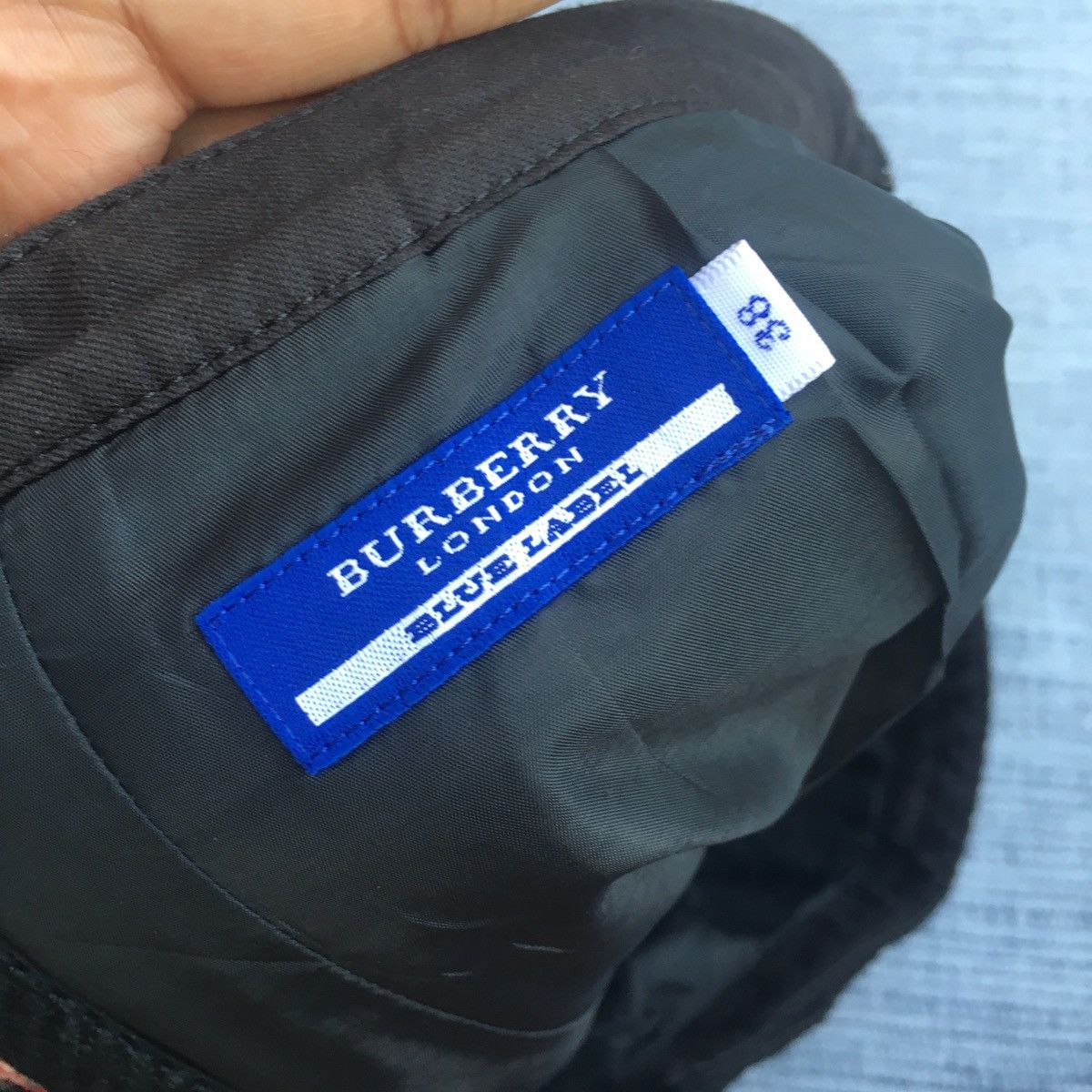 Burberry tweed short Size US 26 / EU 42 - 5 Thumbnail