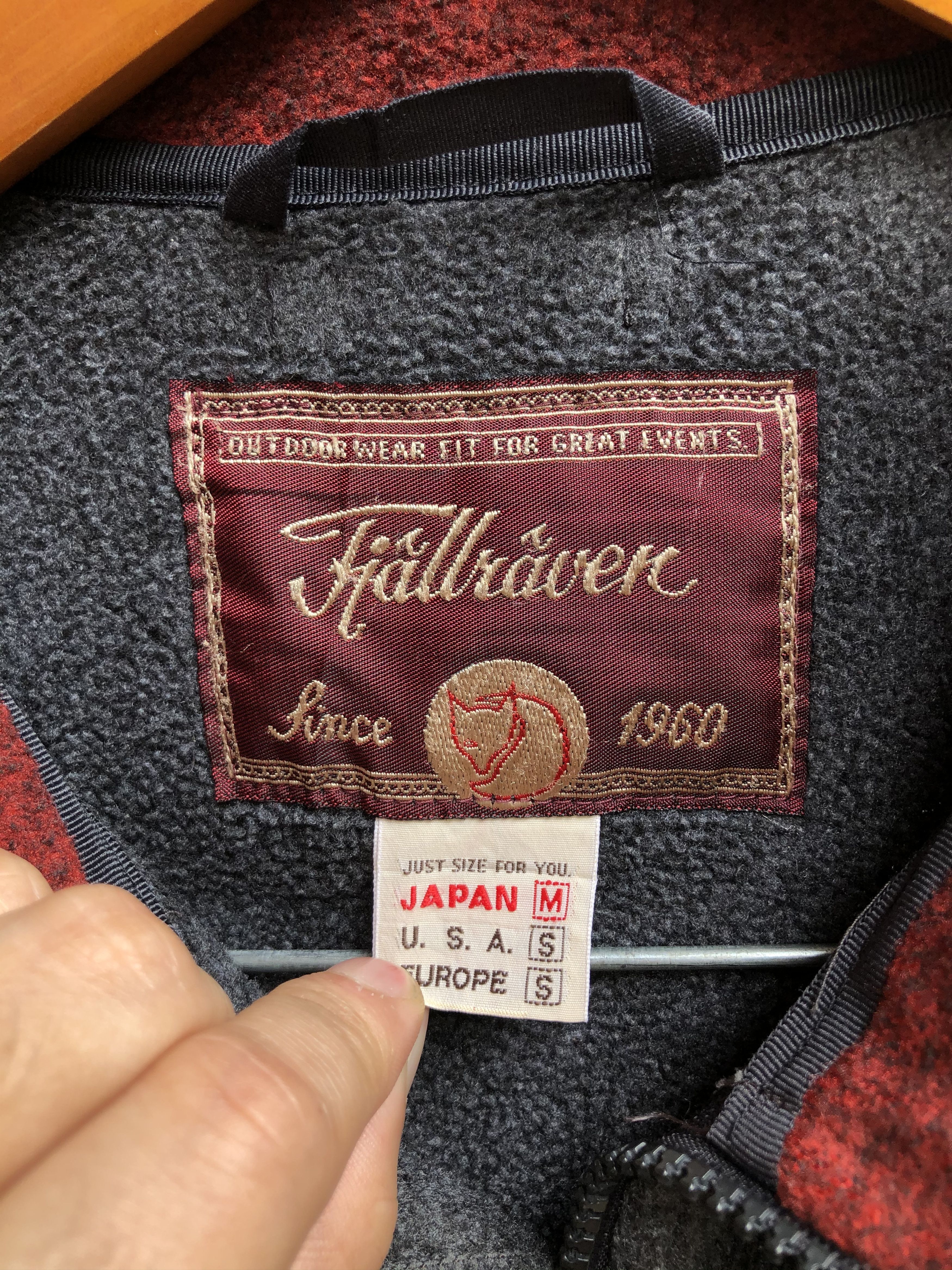 Fjallraven VINTAGE FJALLRAVEN POLAR FLEECE POLARTEC JACKET Size US M / EU 48-50 / 2 - 7 Thumbnail