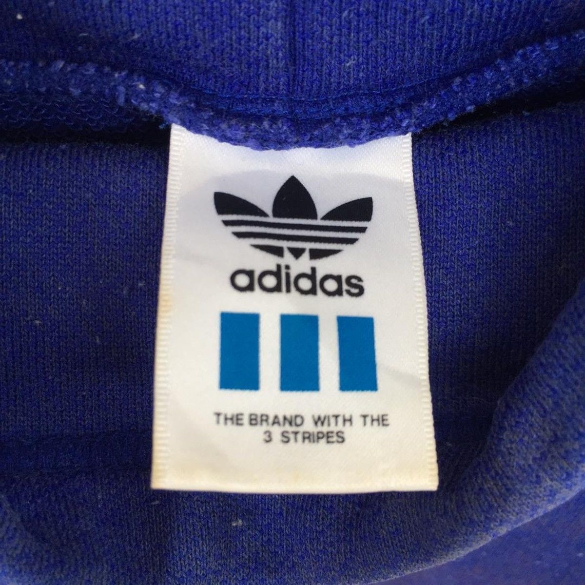 Adidas × Descente × Vintage Vintage Adidas Spellout Oversized Size US L / EU 52-54 / 3 - 10 Thumbnail