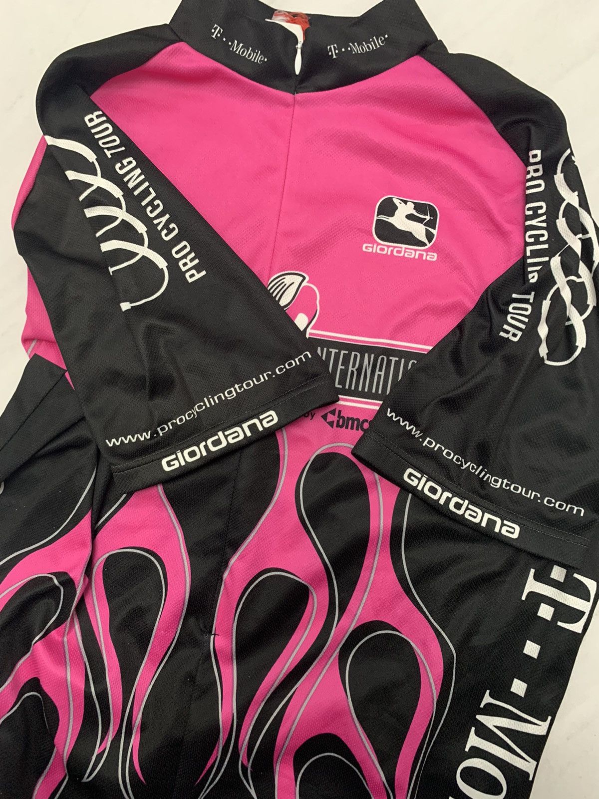 Sports Specialties Giordana T Mobile Bicycle Jersey Pro Cycling Tour Size US L / EU 52-54 / 3 - 5 Thumbnail