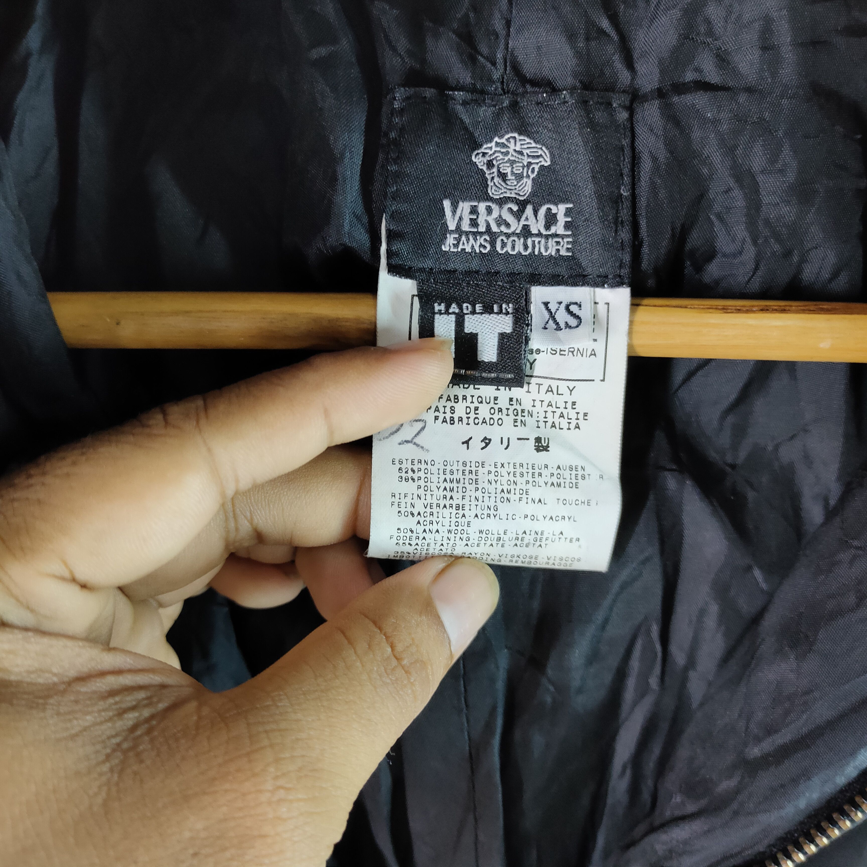 Versace VERSACE JEANS COUTURE Made in Italy Full Zipper Jacket Size US S / EU 44-46 / 1 - 7 Thumbnail
