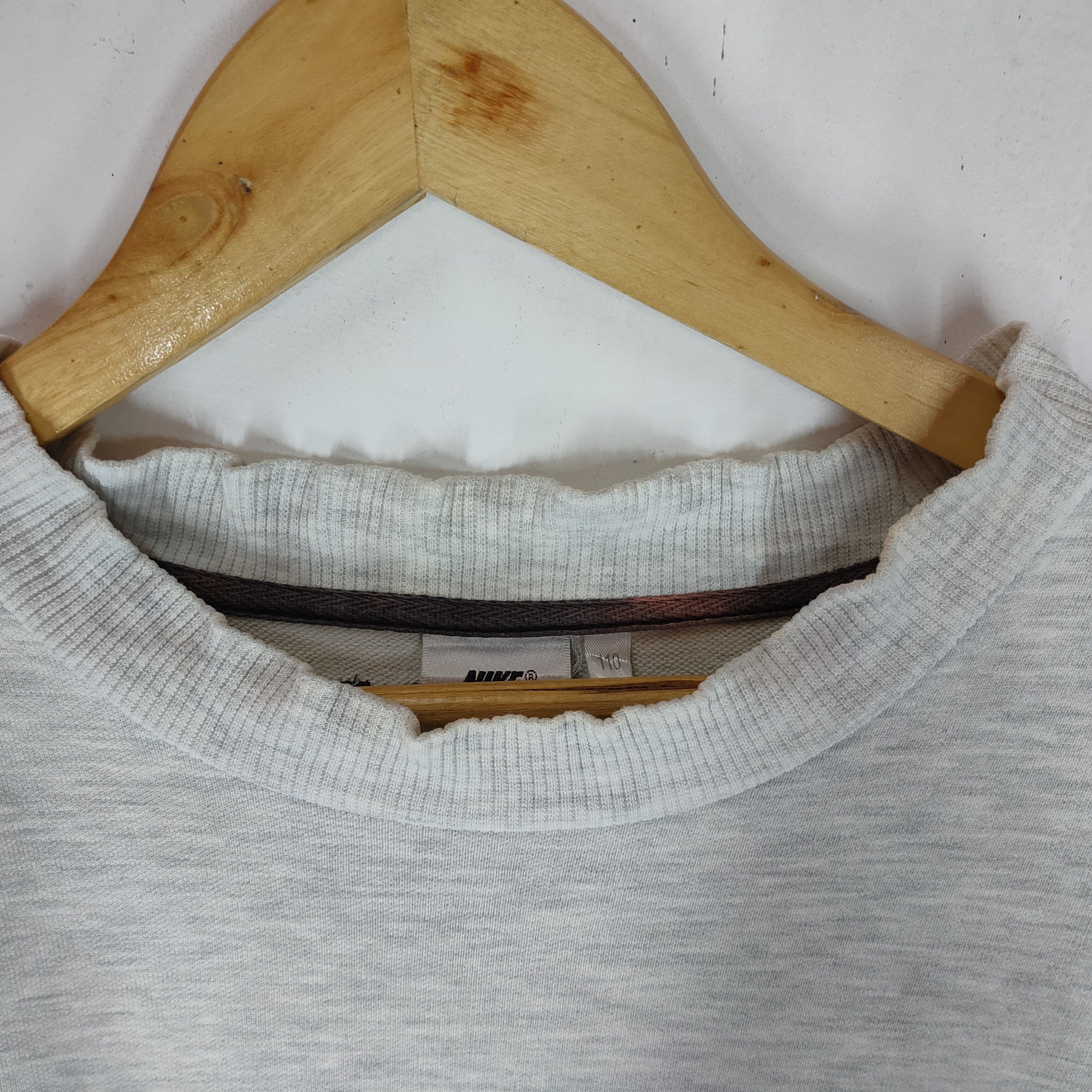 Nike Vintage 90s NIKE DOUBLE EMBROIDERY Big Swoosh Sweatshirt Size US XL / EU 56 / 4 - 4 Thumbnail