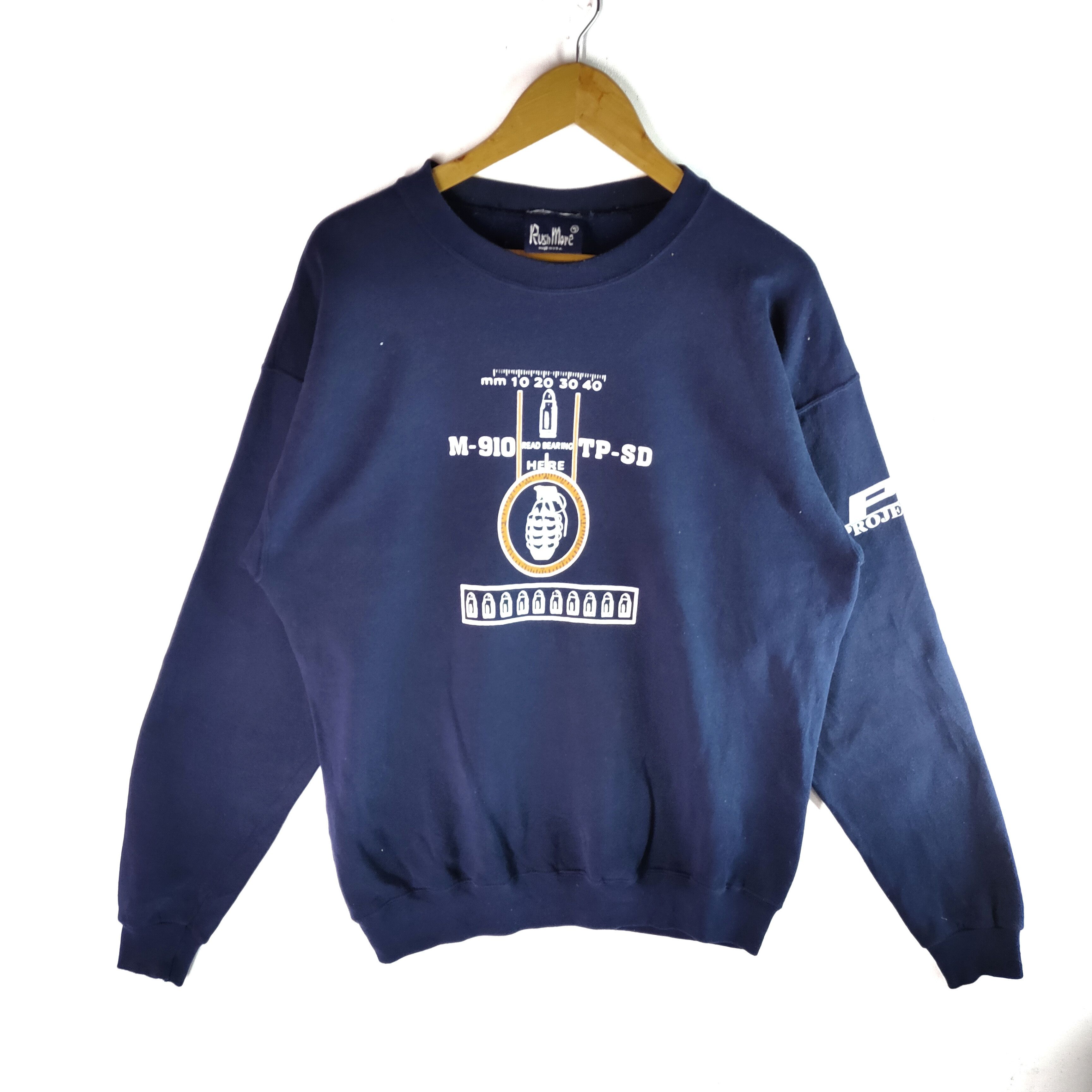 Vintage RUSHMORE Made in USA Weapon Stuffs Grenade Sweatshirt Size US L / EU 52-54 / 3 - 1 Thumbnail