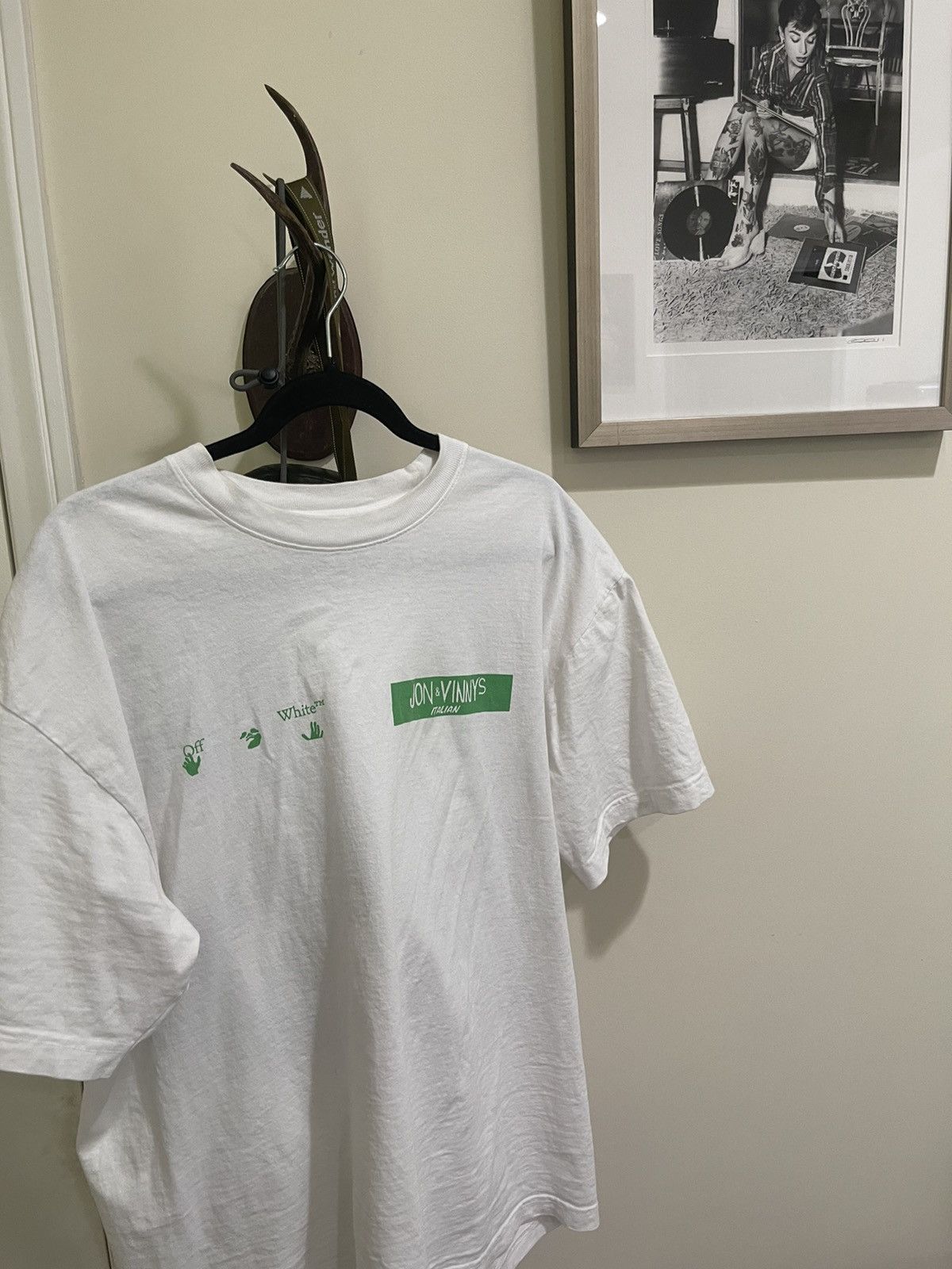 Off-White Off White x Jon & Vinny’s tee Size US L / EU 52-54 / 3 - 3 Thumbnail