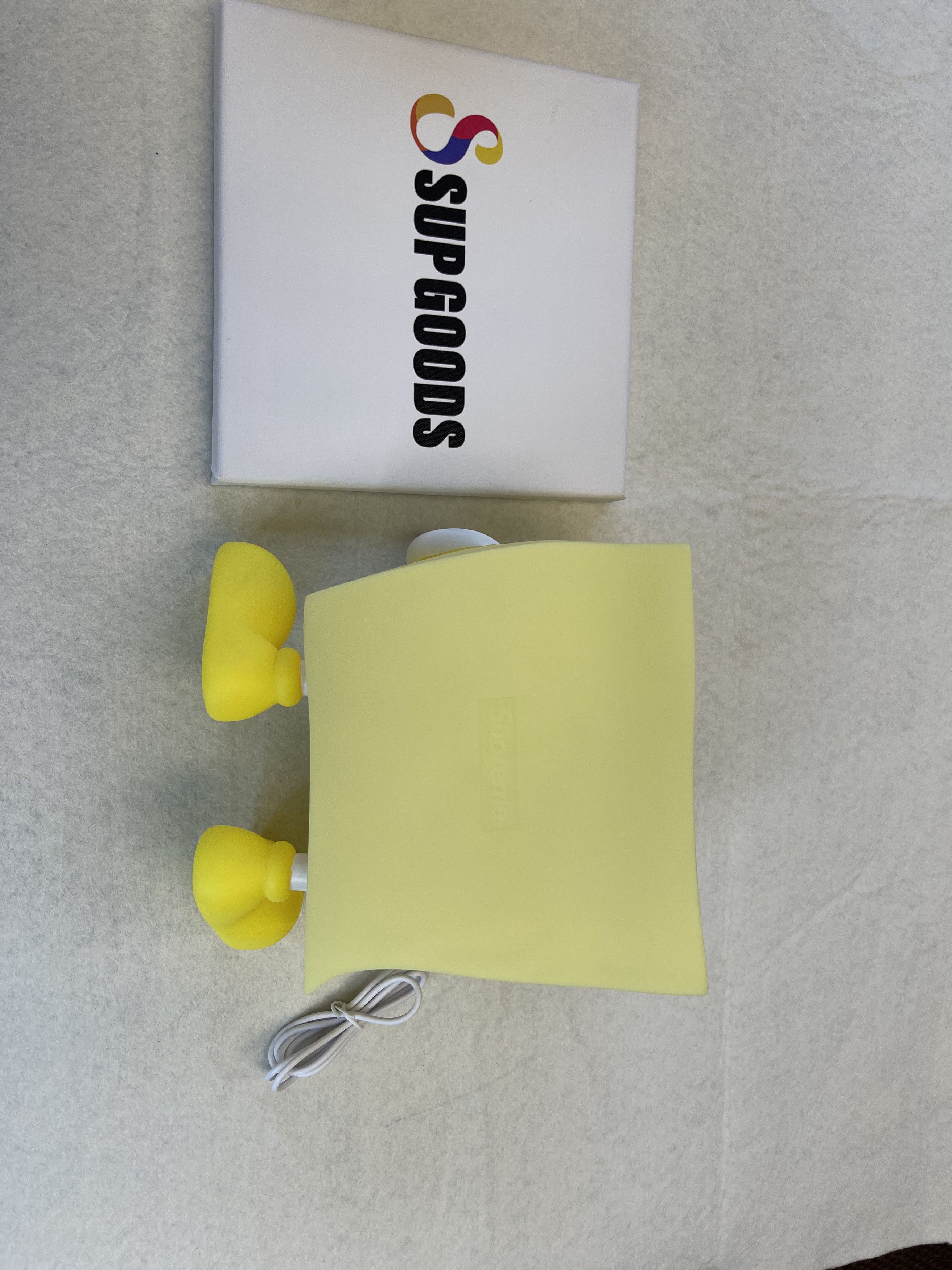 Supreme Sticky Note Molded Lamp 