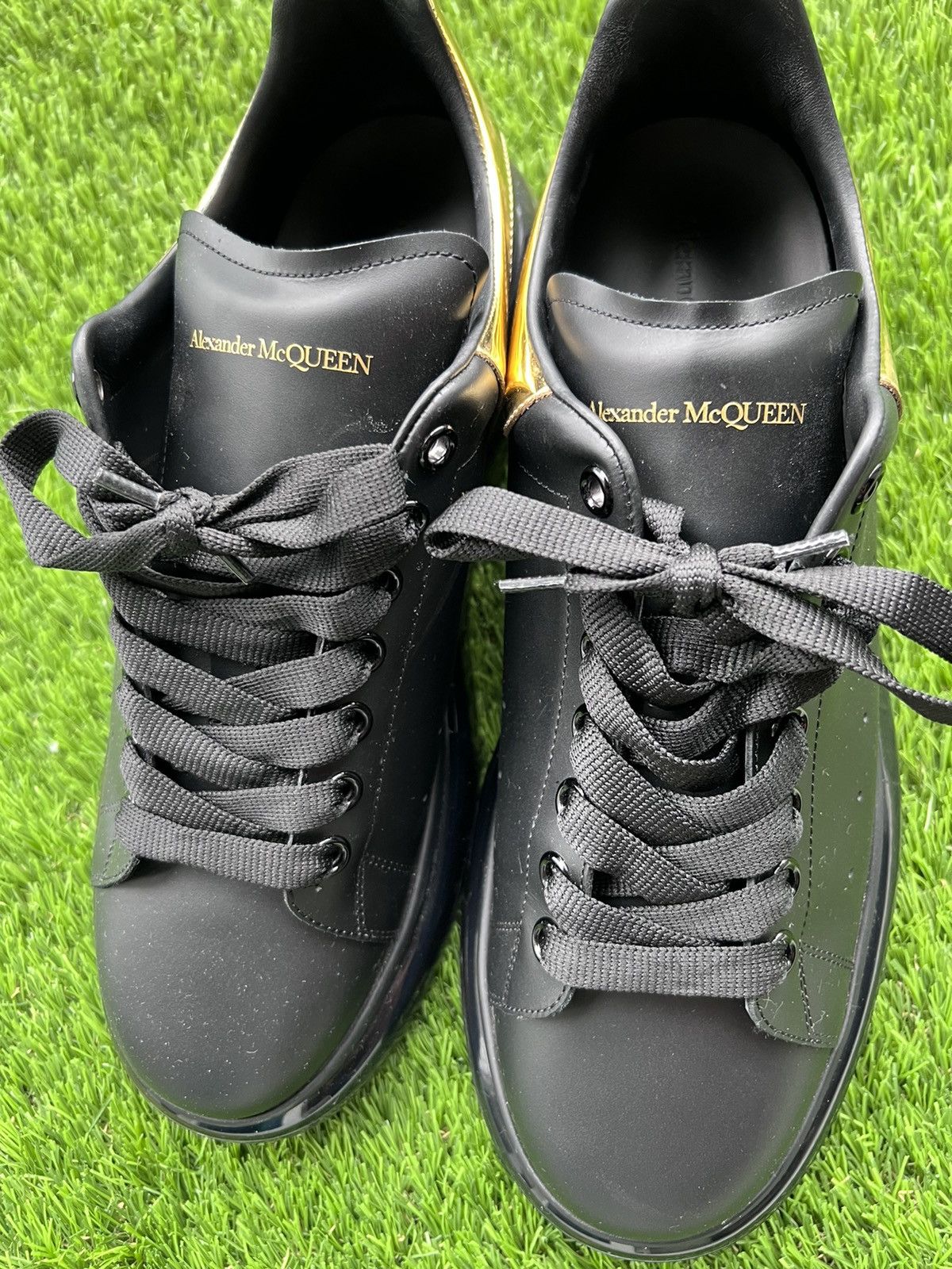 Alexander McQueen Black and Gold Alexander McQueens Size US 12 / EU 45 - 4 Thumbnail