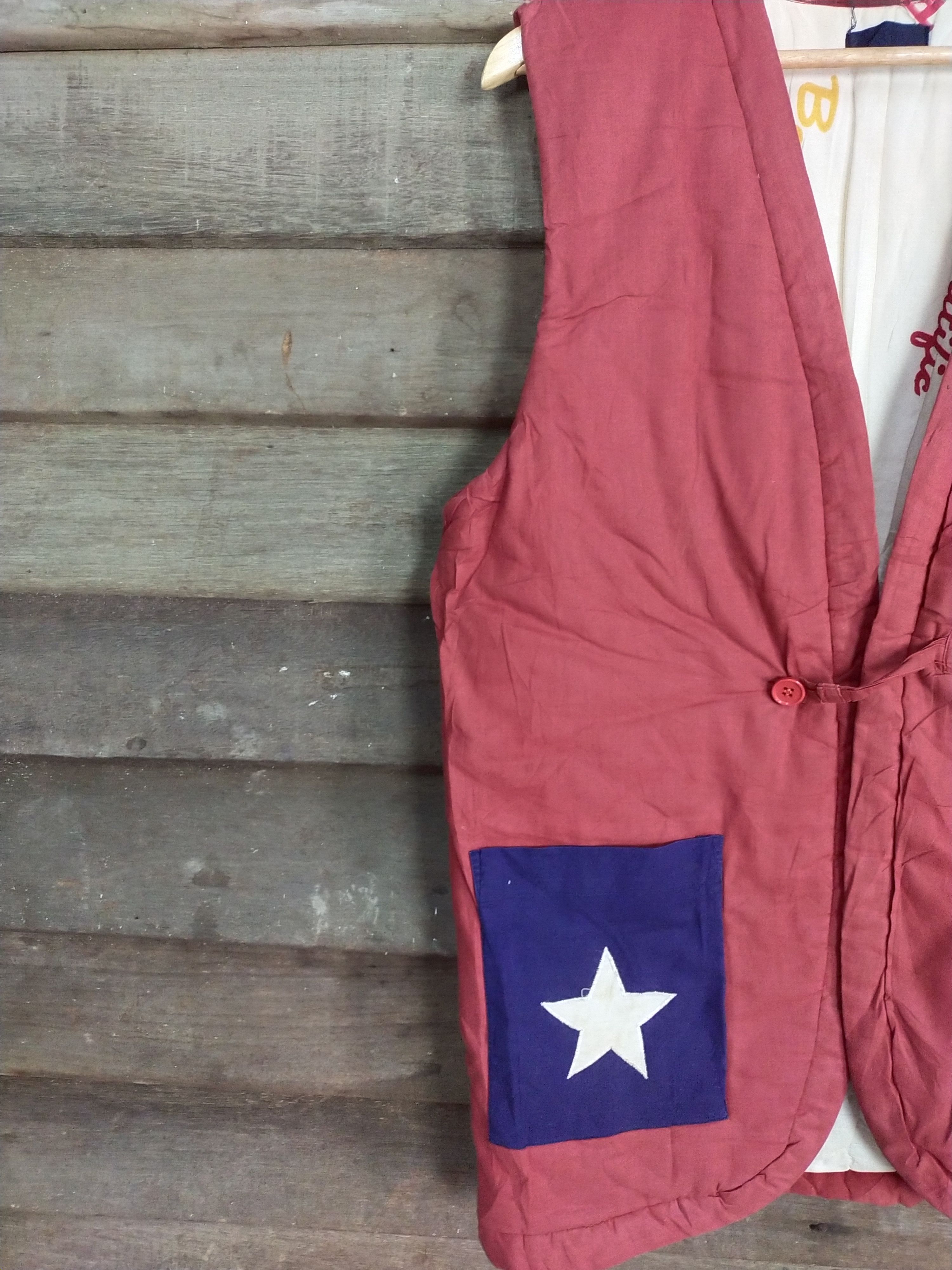 Cartoon Network × Japanese Brand Beatific Bear red vest sleeve less jacket #S201 Size US M / EU 48-50 / 2 - 8 Thumbnail