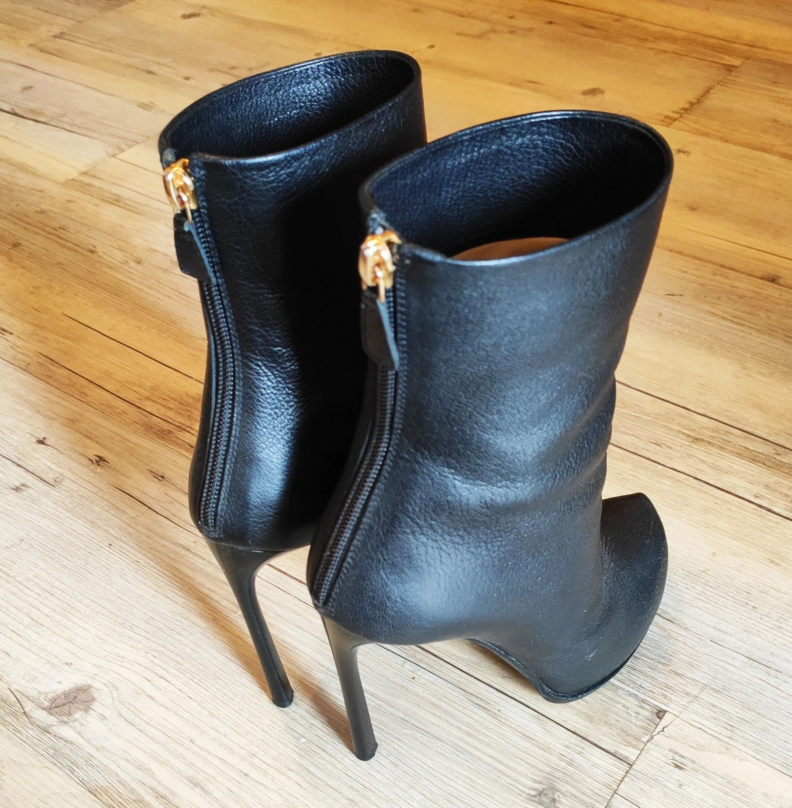 Lanvin Leather ankle boots.Like Prada or Saint Laurent Size US 7.5 / IT 37.5 - 8 Thumbnail