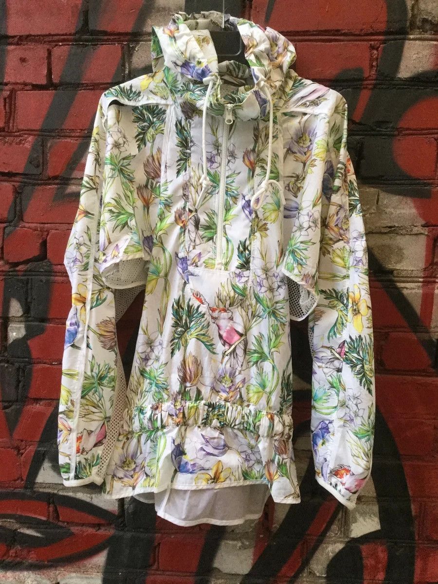 Adidas × Stella McCartney Flower print hooded anorak.Like Nike Gyakusou Size XS / US 0-2 / IT 36-38 - 2 Thumbnail