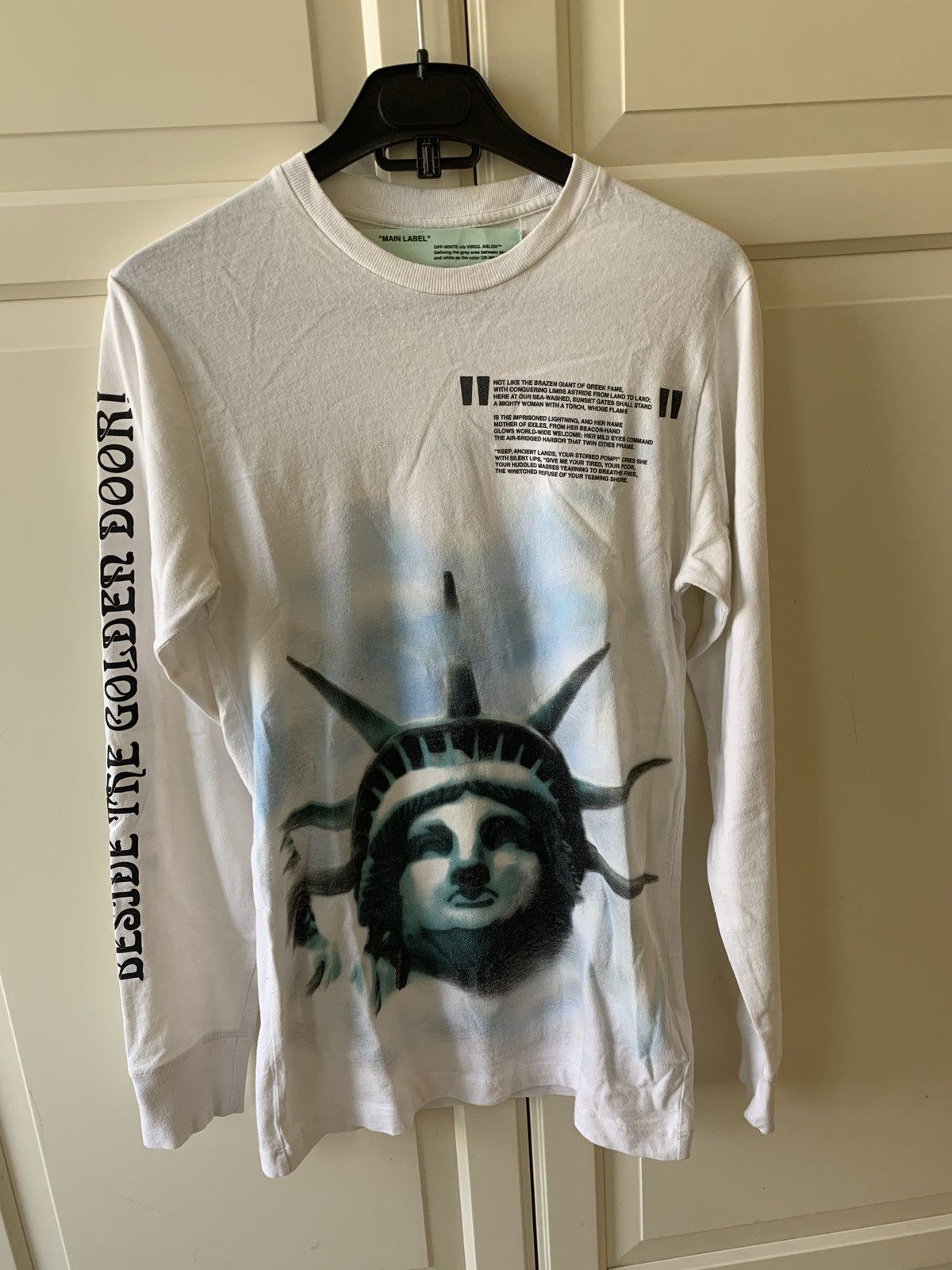 Off white statue of liberty outlet sweatshirt