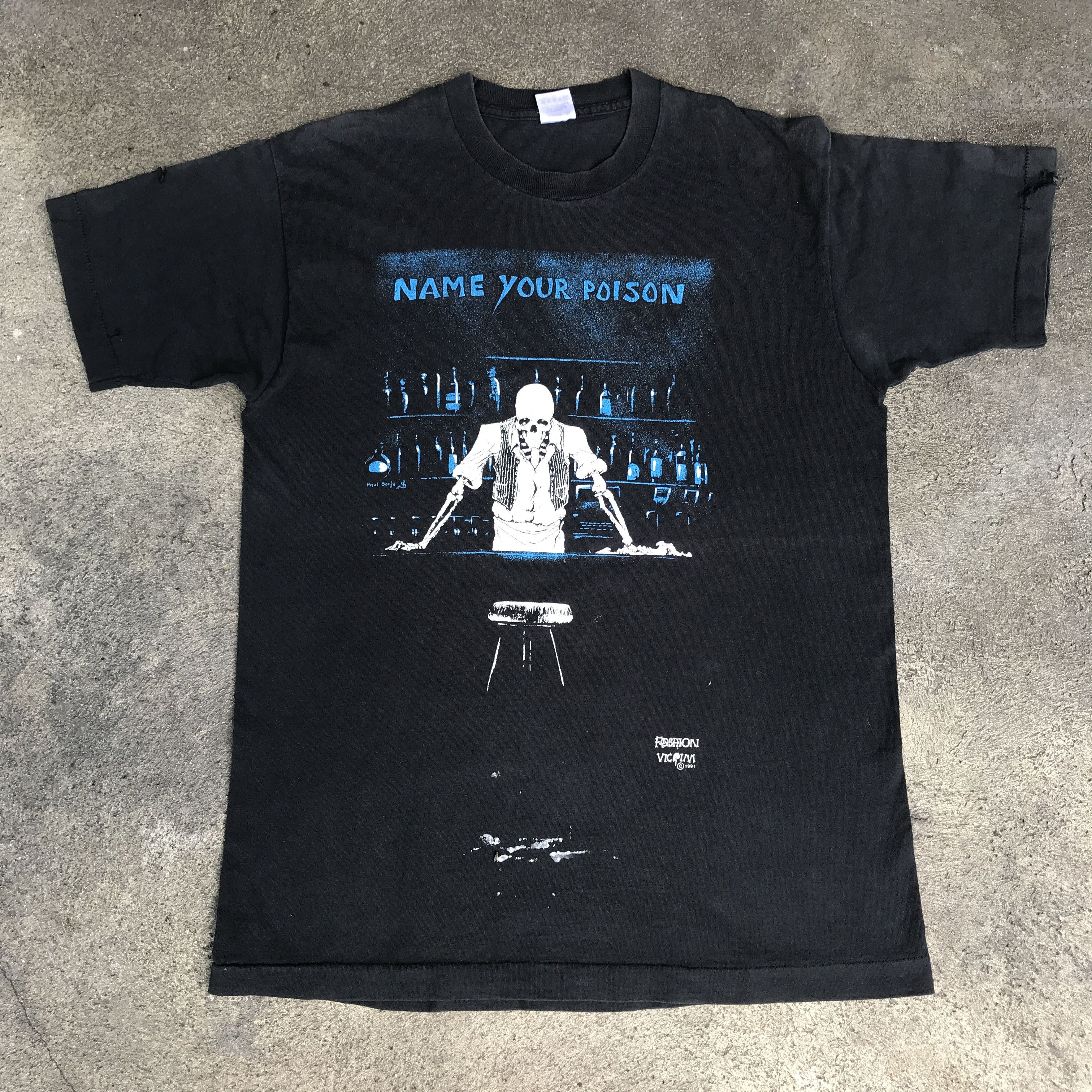 Vintage Vtg 90s Fashion Victim Skeleton Faded Graphic Streetwear Size US L / EU 52-54 / 3 - 1 Thumbnail