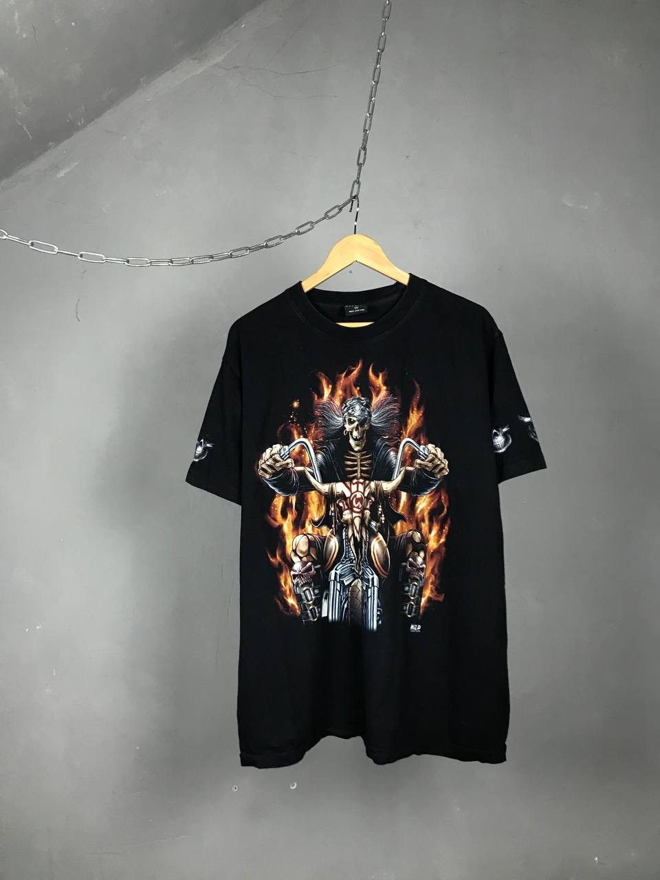 Vintage Skulls vintage rock overprinted tee Size US XL / EU 56 / 4 - 1 Thumbnail