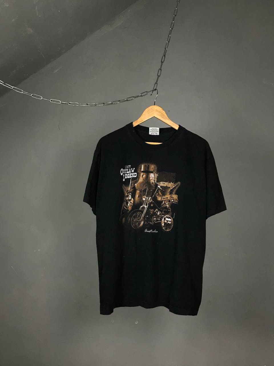 Other × Vintage The Outlaw Legend American vintage made in Australia tee Size US XL / EU 56 / 4 - 1 Thumbnail