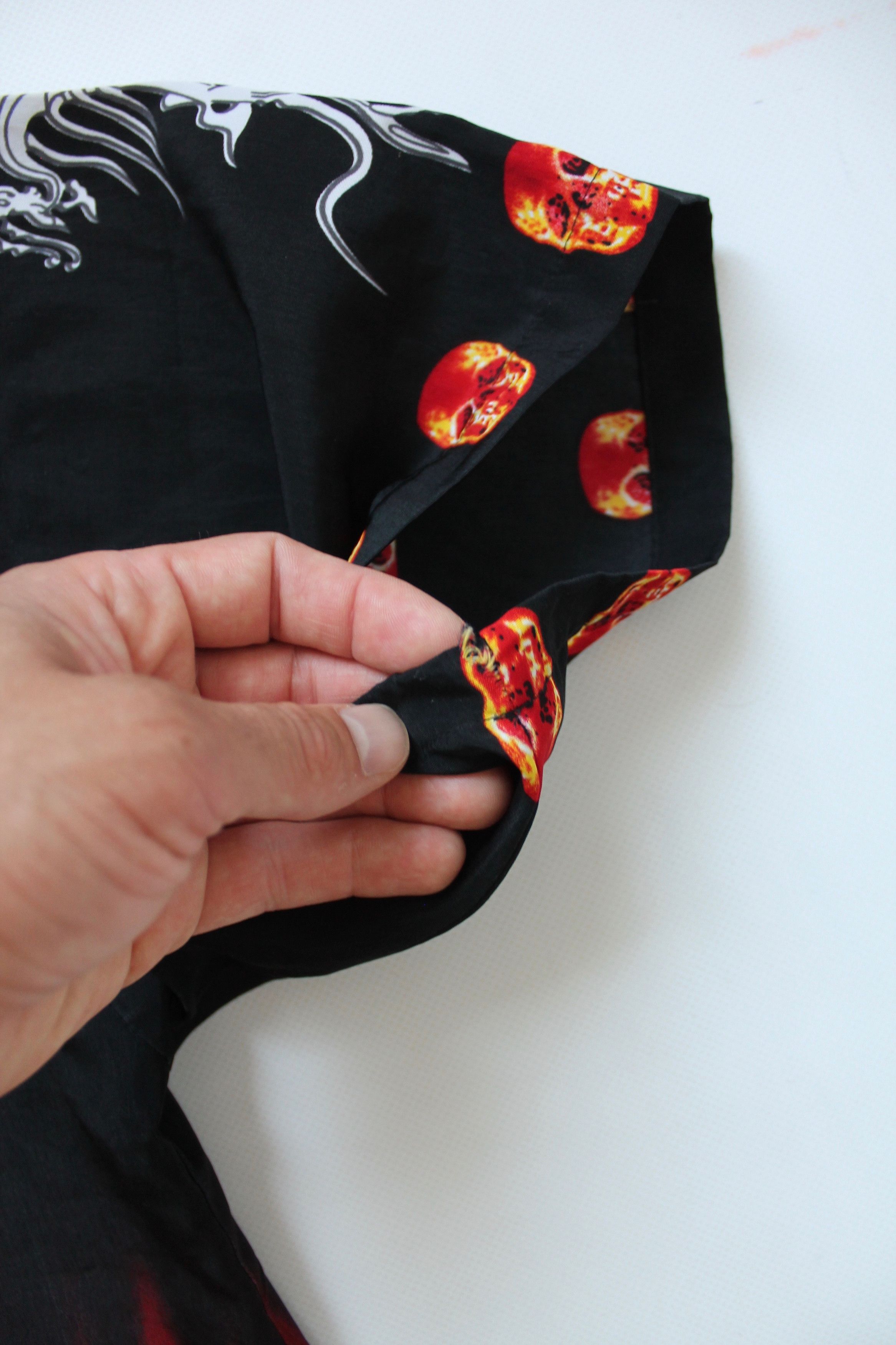 Other Flame Skulls vintage shirt Crazy print streetwear Size US L / EU 52-54 / 3 - 9 Thumbnail