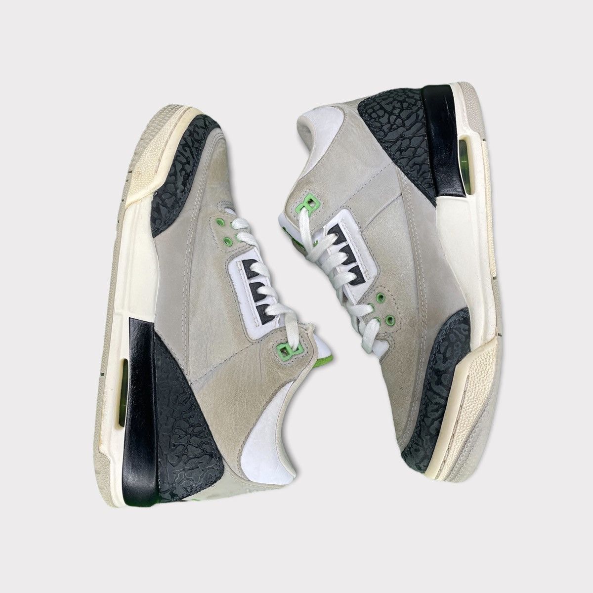 Jordan Brand Air Jordan 3 Retro GS Chlorophyll Size US 7 / IT 37 - 4 Thumbnail