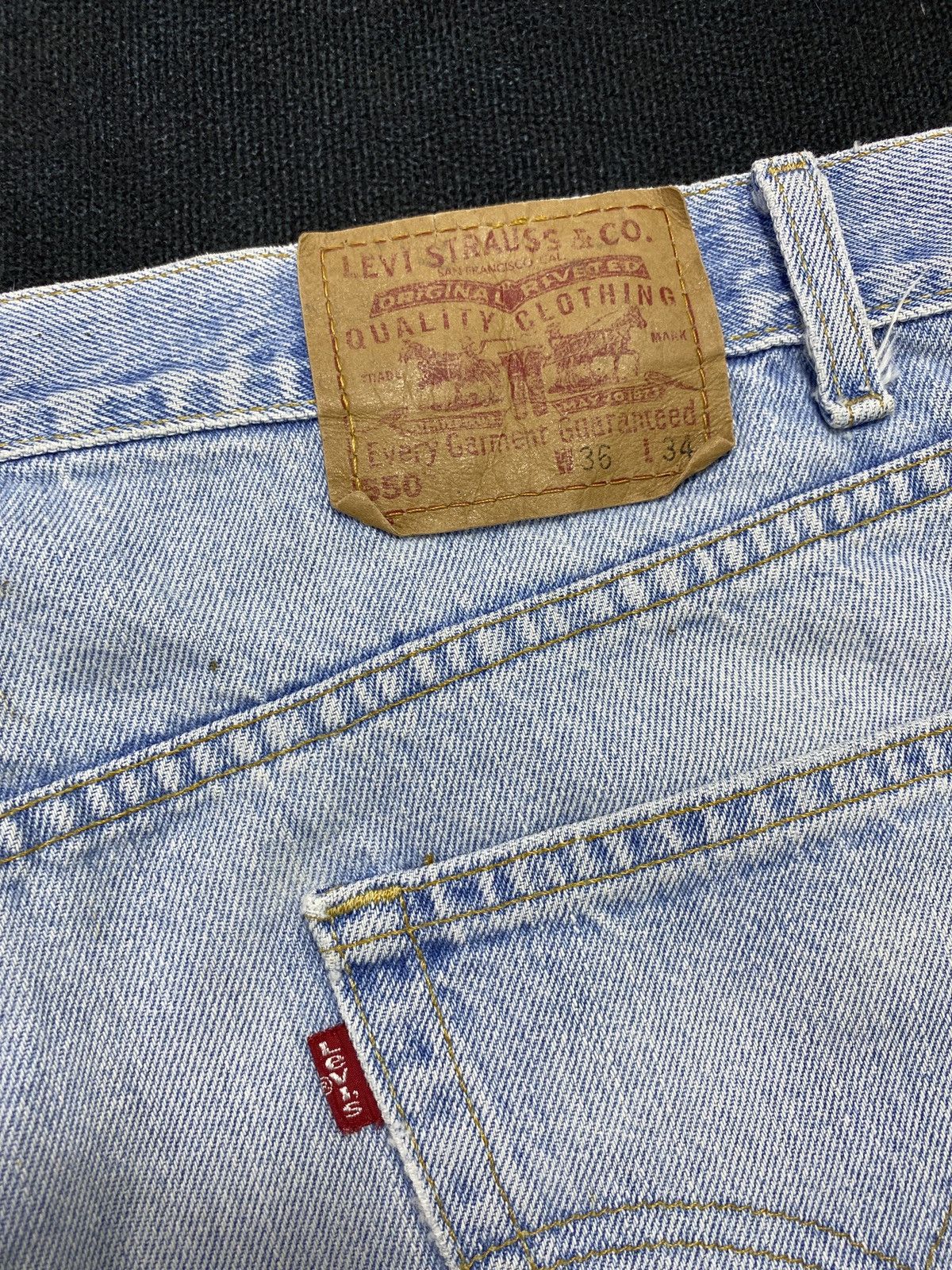 Jean × Levi's × Vintage VINTAGE LEVIS 550 DISTRESSED BLUE WASH JEANS -J439 Size US 36 / EU 52 - 12 Thumbnail