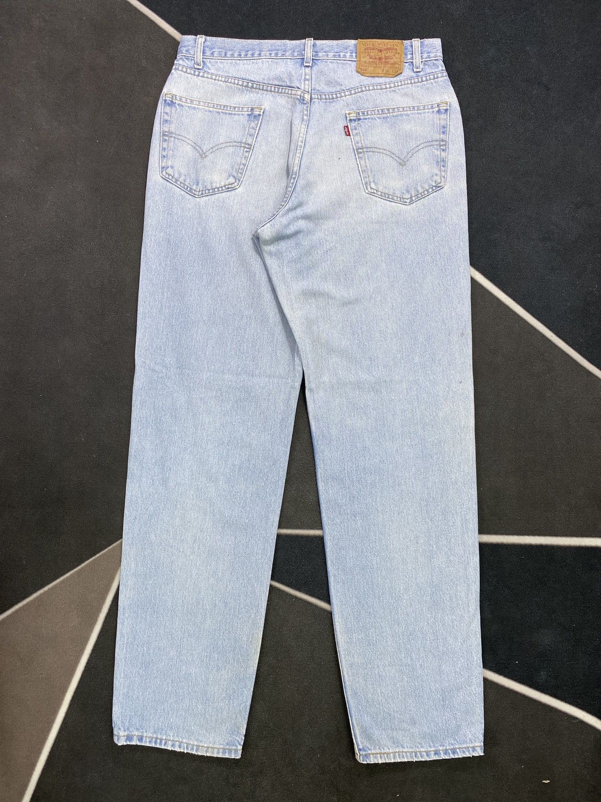 Jean × Levi's × Vintage VINTAGE LEVIS 550 DISTRESSED BLUE WASH JEANS -J439 Size US 36 / EU 52 - 3 Thumbnail