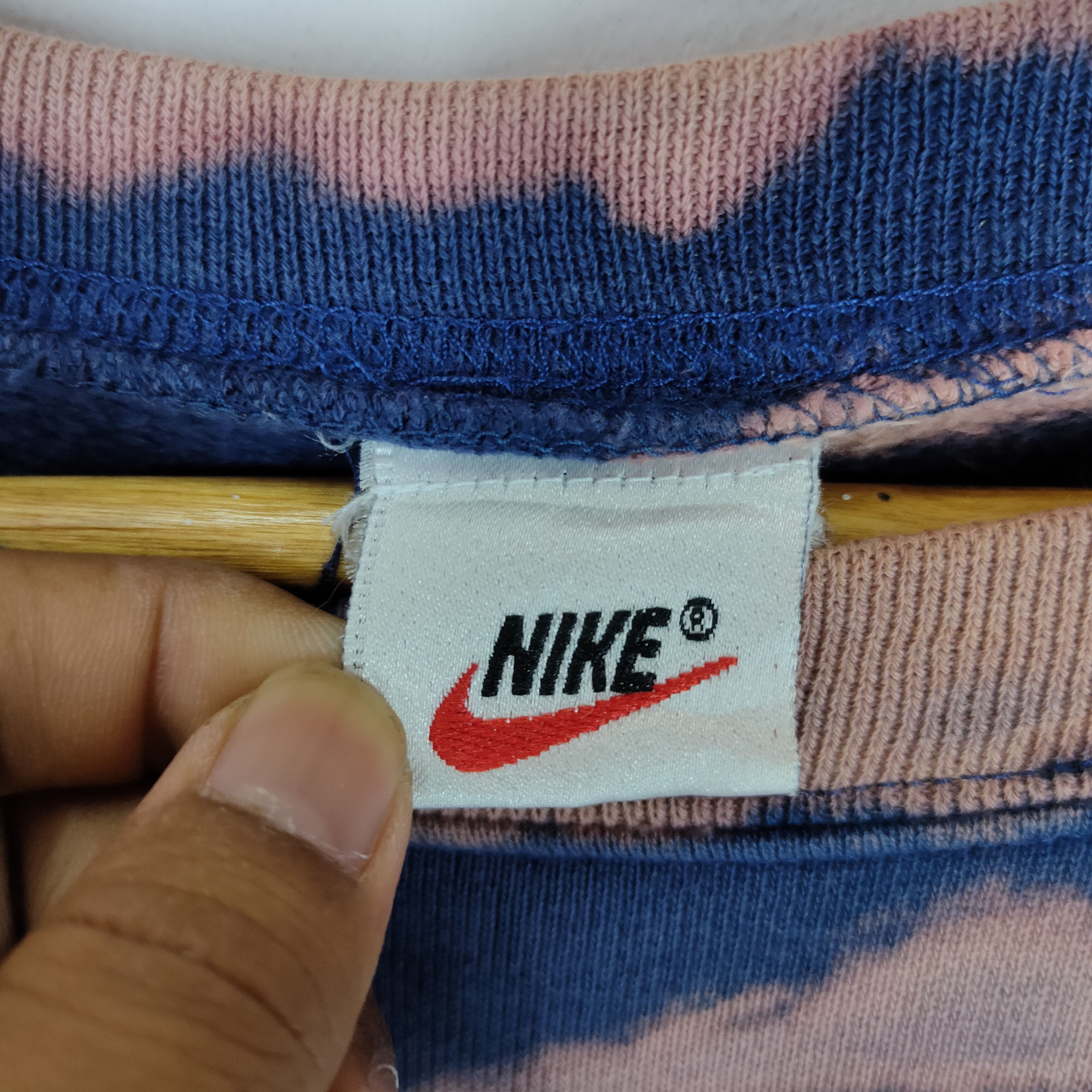 Nike × Vintage Vintage NIKE 90s ACID WASH Bleach Embroidery Sweatshirt Size US XL / EU 56 / 4 - 3 Thumbnail