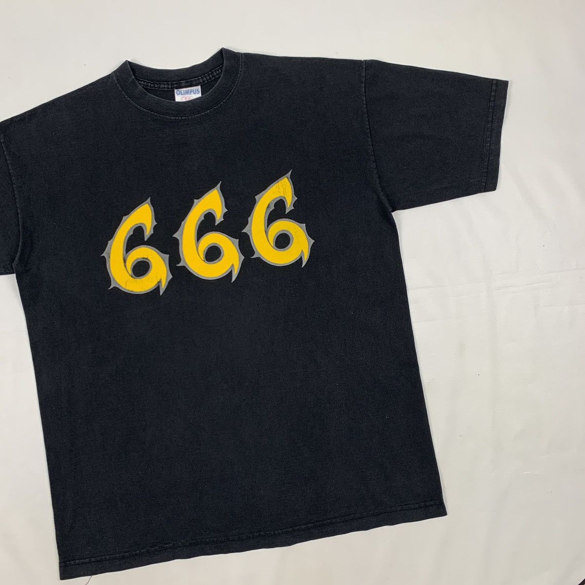 Band Tees Vintage Halloween Metal Band Shirt Size US XL / EU 56 / 4 - 5 Thumbnail