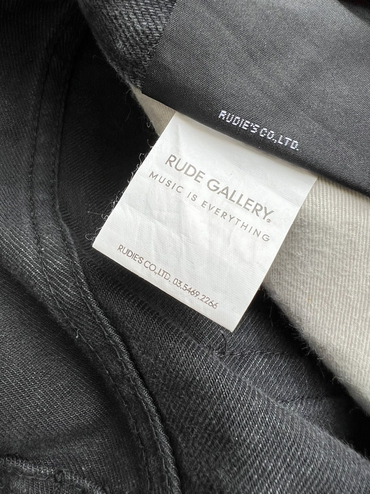 RUDE GALLERY Vintage Rude Gallery Japan Fade Black Redline Selvedge Jeans Size US 33 - 19 Thumbnail