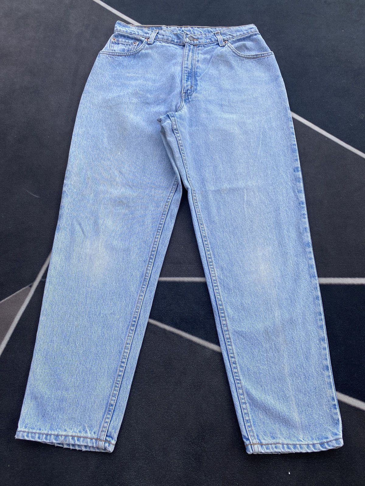 Levi's VINTAGE LEVIS 550 BLUE WASH JEANS-J446 Size US 31 - 2 Thumbnail