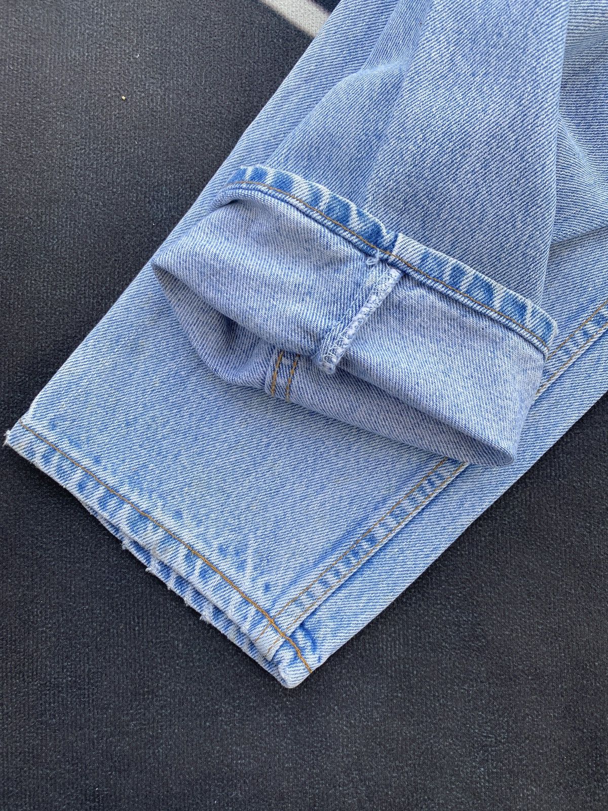 Levi's VINTAGE LEVIS 550 BLUE WASH JEANS-J446 Size US 31 - 9 Thumbnail