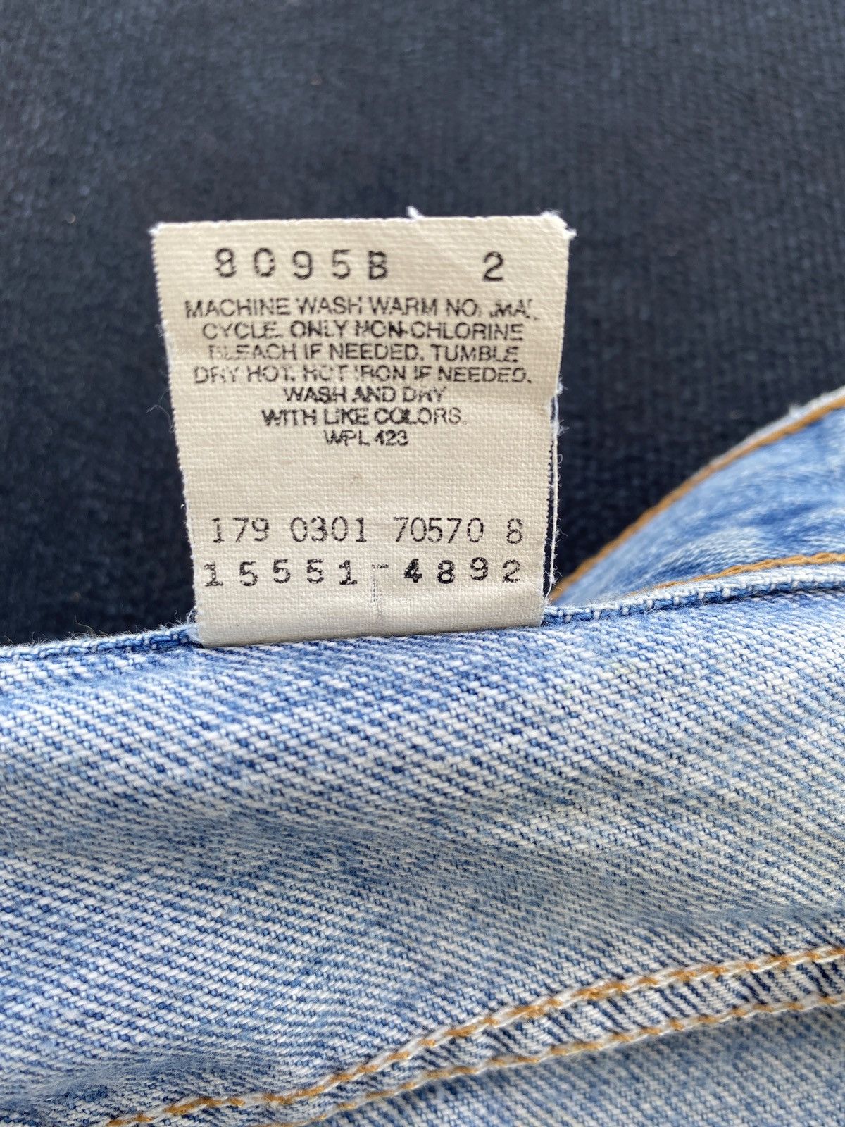 Levi's VINTAGE LEVIS 550 DISTRESSED BLUE WASH JEANS -J447 Size 29" - 8 Thumbnail