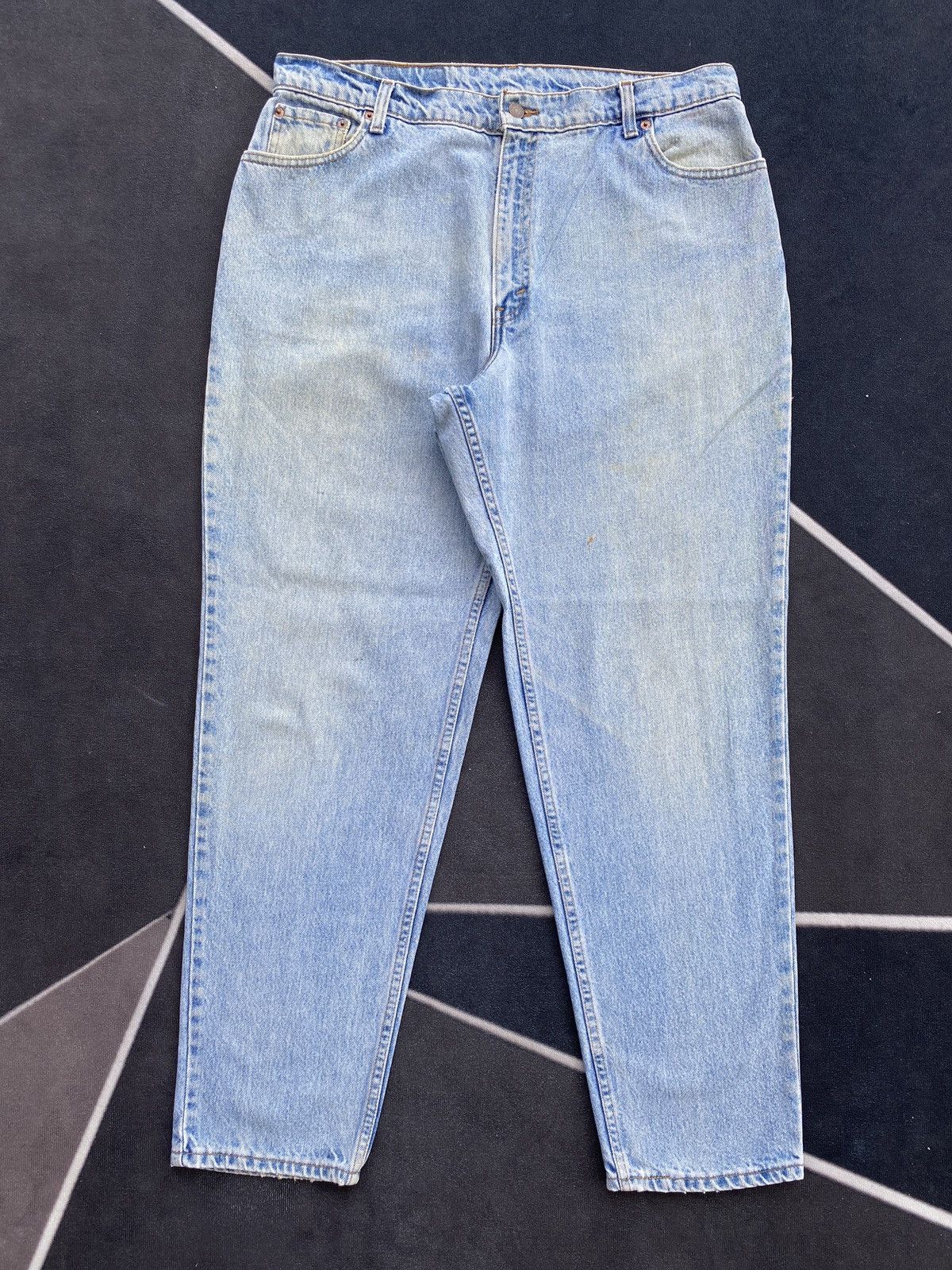 Levi's VINTAGE LEVIS 550 BLUE WASH JEANS -J449 Size US 37 - 1 Thumbnail