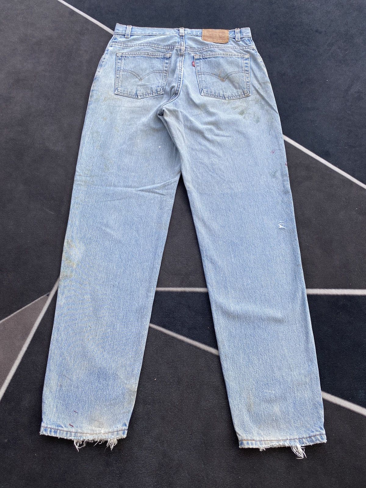Levi's VINTAGE LEVIS 550 PAINTED BLUE WASH JEANS -J450 Size US 33 - 4 Thumbnail