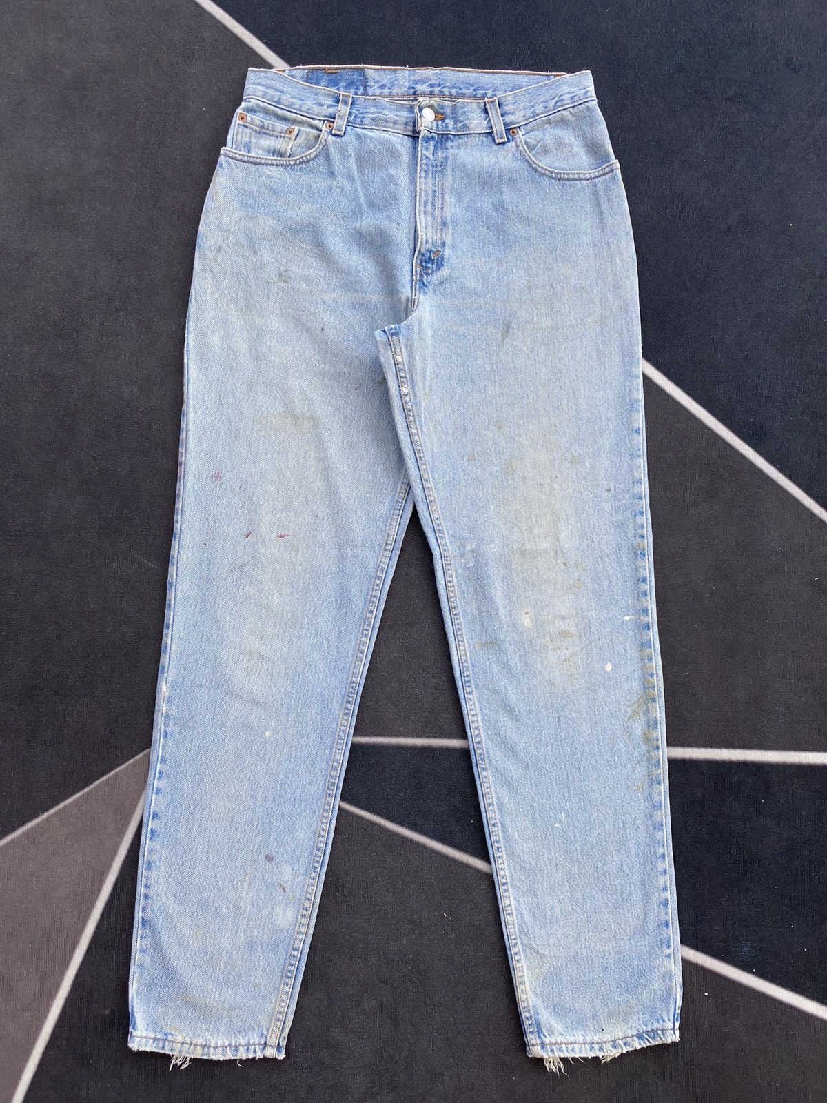 Levi's VINTAGE LEVIS 550 PAINTED BLUE WASH JEANS -J450 Size US 33 - 1 Thumbnail