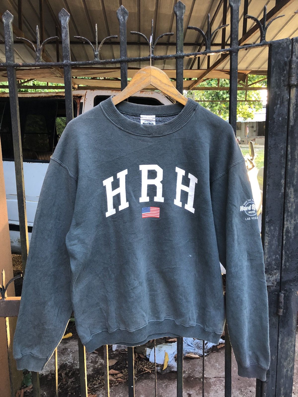 Hard Rock Cafe × Vintage Vintage Hard Rock Hotel Las Vegas Sweatshirt Size US M / EU 48-50 / 2 - 1 Thumbnail