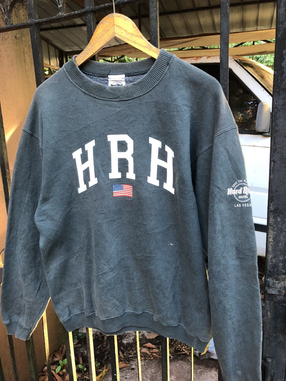 Hard Rock Cafe × Vintage Vintage Hard Rock Hotel Las Vegas Sweatshirt Size US M / EU 48-50 / 2 - 2 Thumbnail