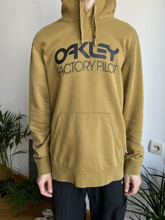 Oakley factory hot sale pilot hoodie