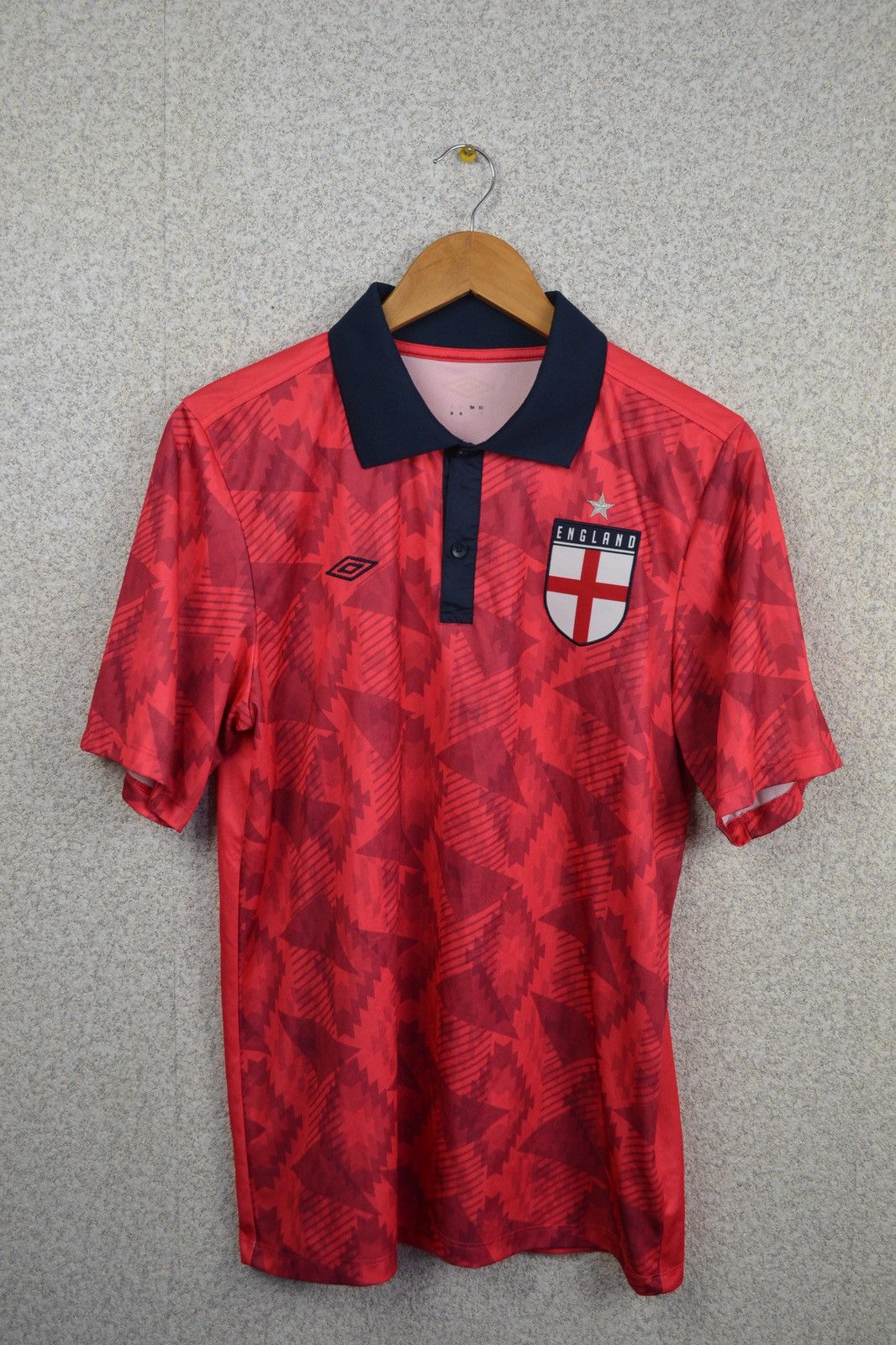 Umbro England football soccer shirt jersey Umbro away M Size US M / EU 48-50 / 2 - 1 Thumbnail