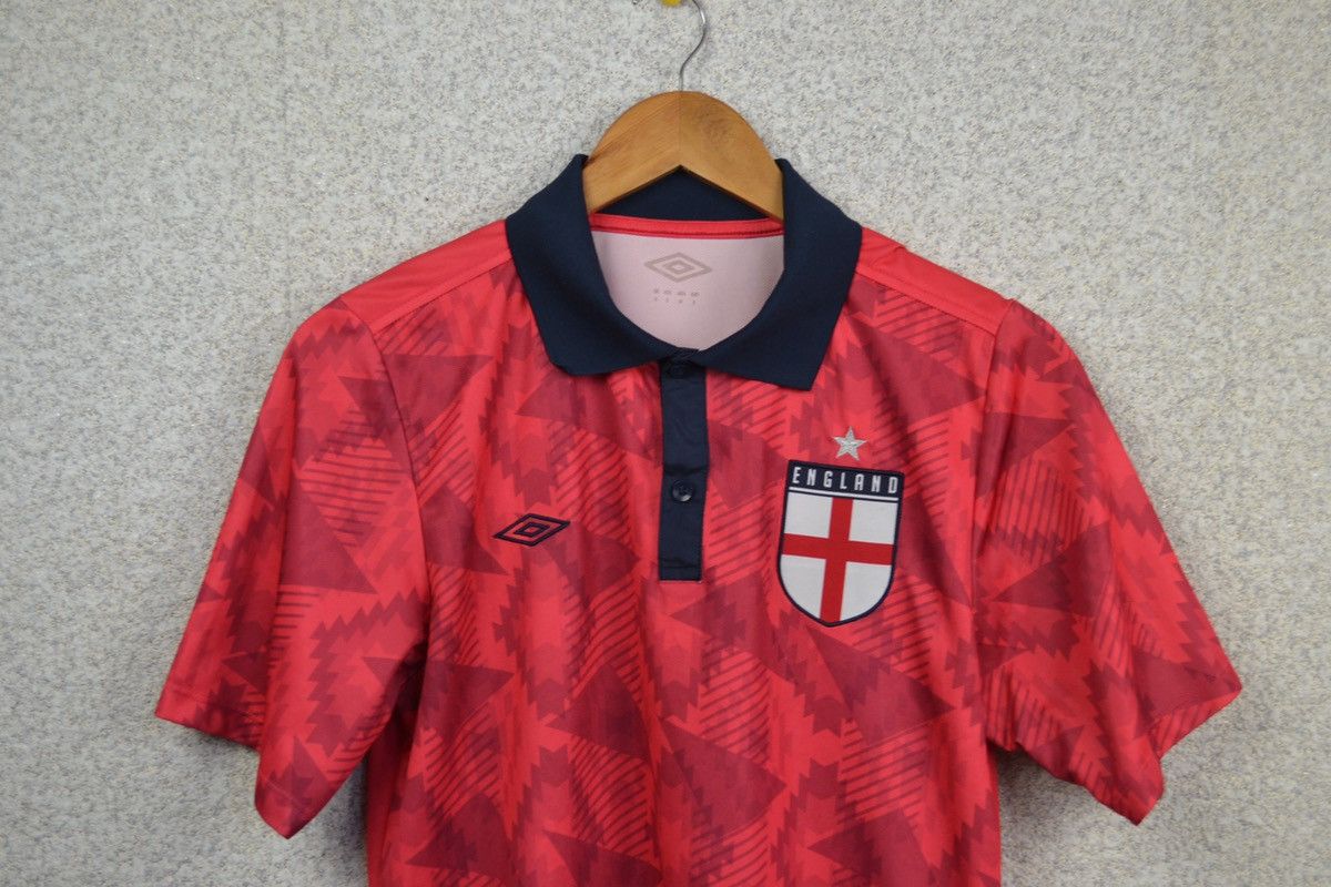 Umbro England Umbro soccer football shirt jersey away red trikot Size US S / EU 44-46 / 1 - 3 Thumbnail
