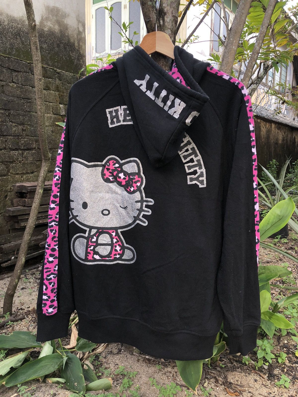 💥Steal💥Vintage Hello Kitty Zipper Hoodie