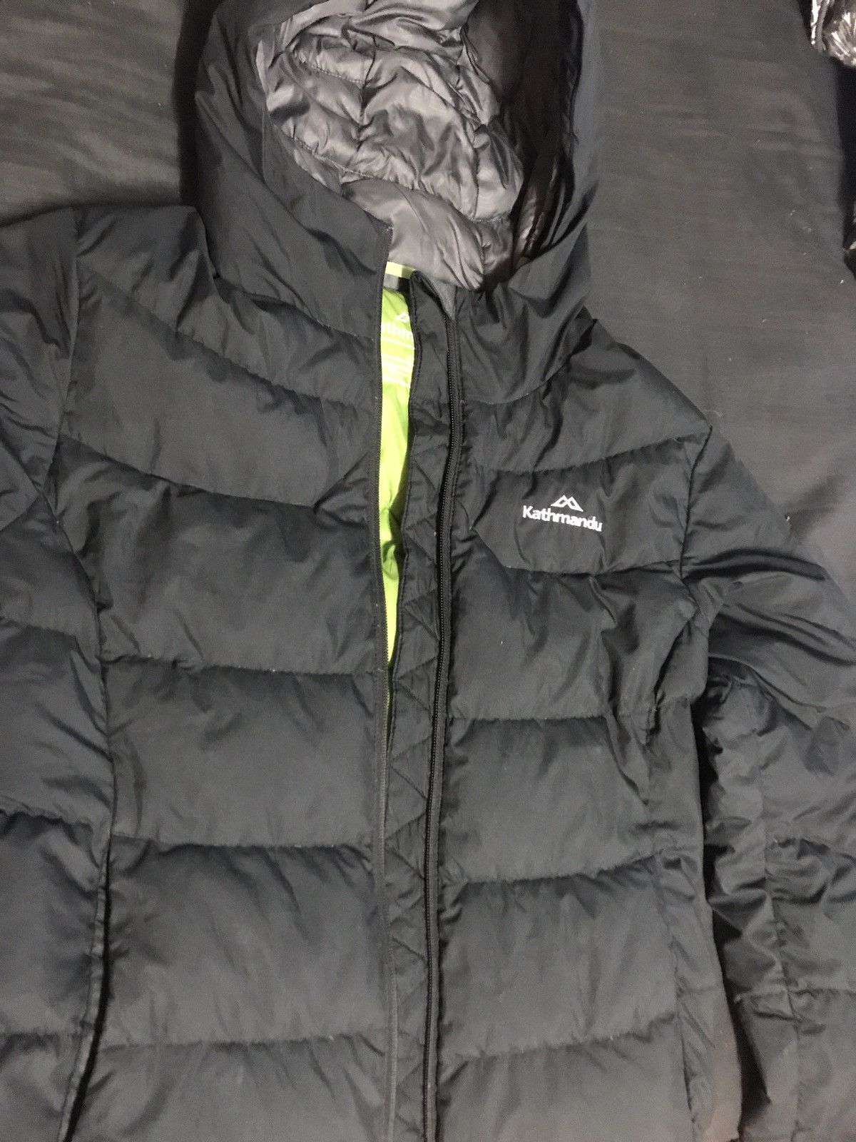 Kathmandu Kathmandu puffer green black 600 fill hooded down jacket Grailed