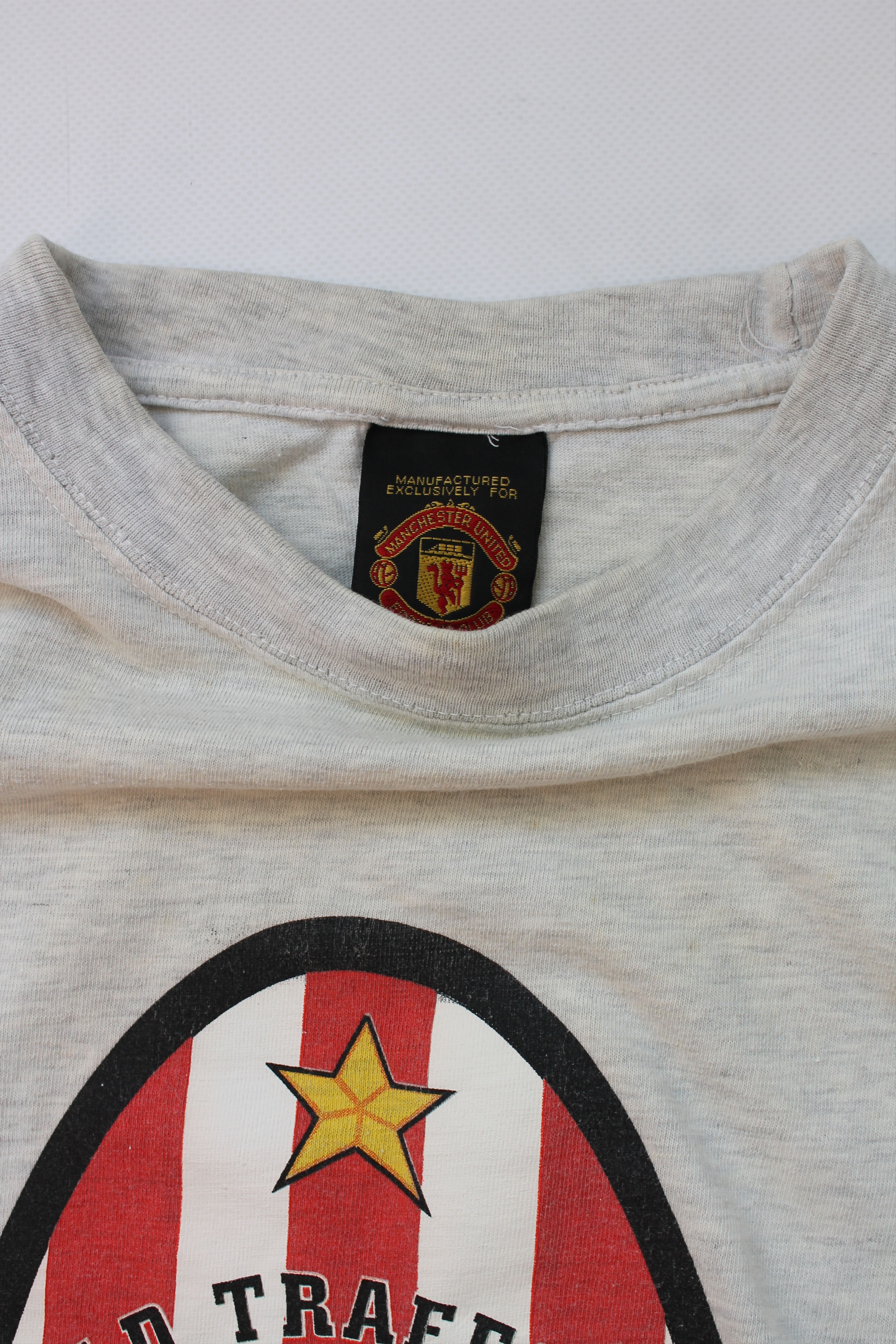 Vintage Manchester United Old Trafford VIntage t -shirt Cotton Size US XL / EU 56 / 4 - 10 Thumbnail