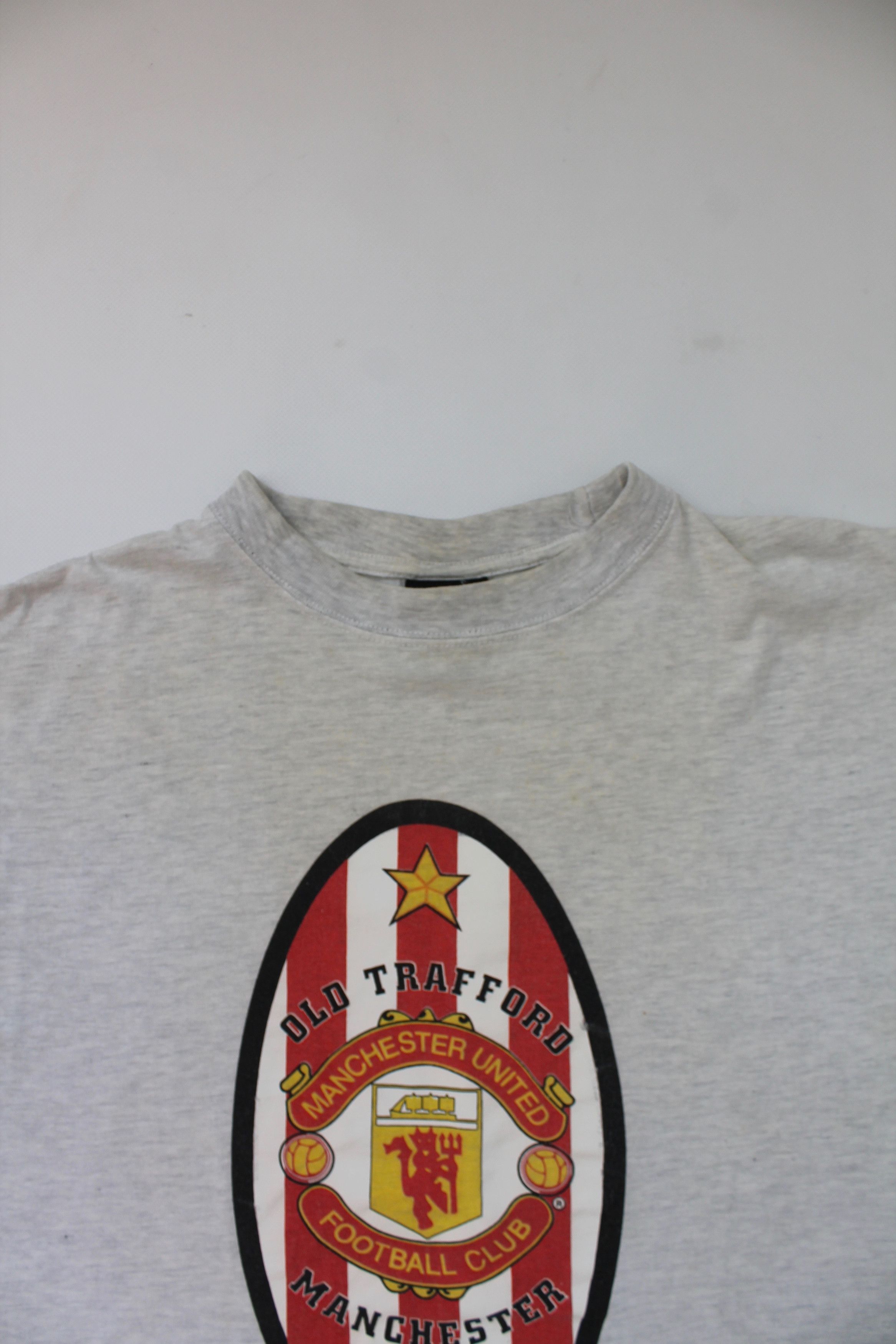 Vintage Manchester United Old Trafford VIntage t -shirt Cotton Size US XL / EU 56 / 4 - 8 Thumbnail