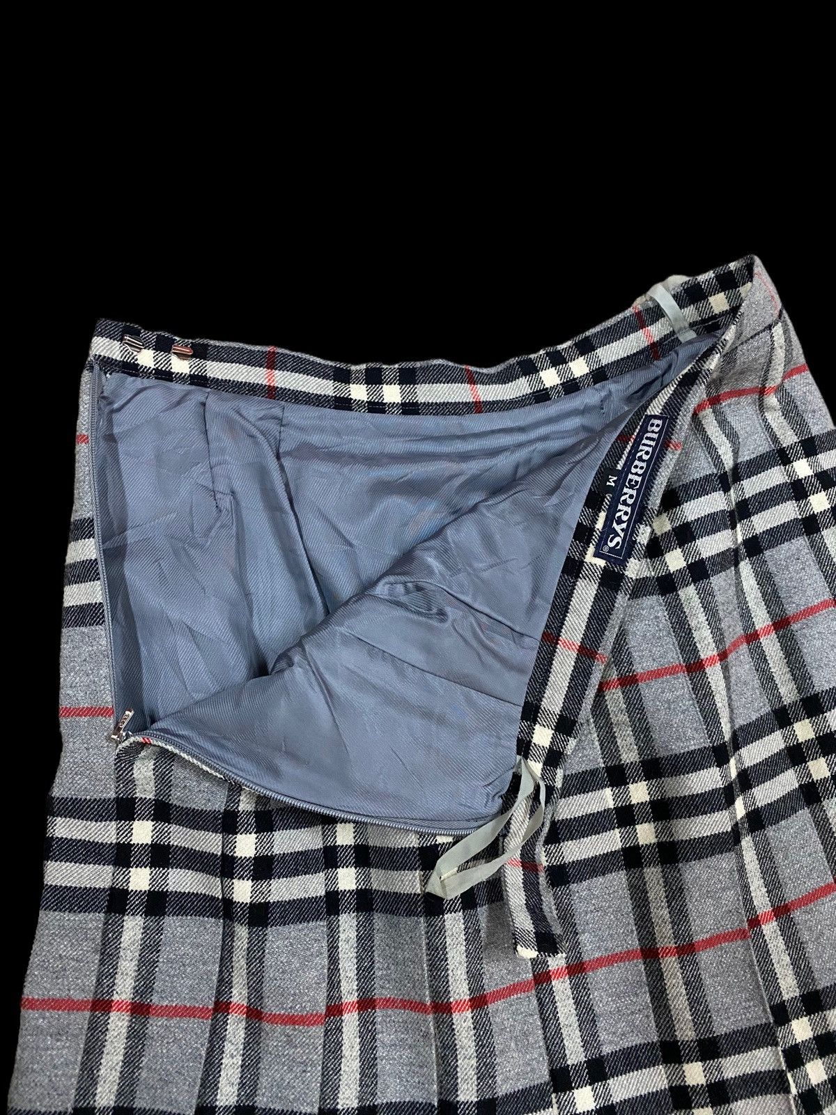 Burberry × Vintage Vtg🔥Burberrys London Grey Novacheck Wool Skirt Size ONE SIZE - 6 Thumbnail