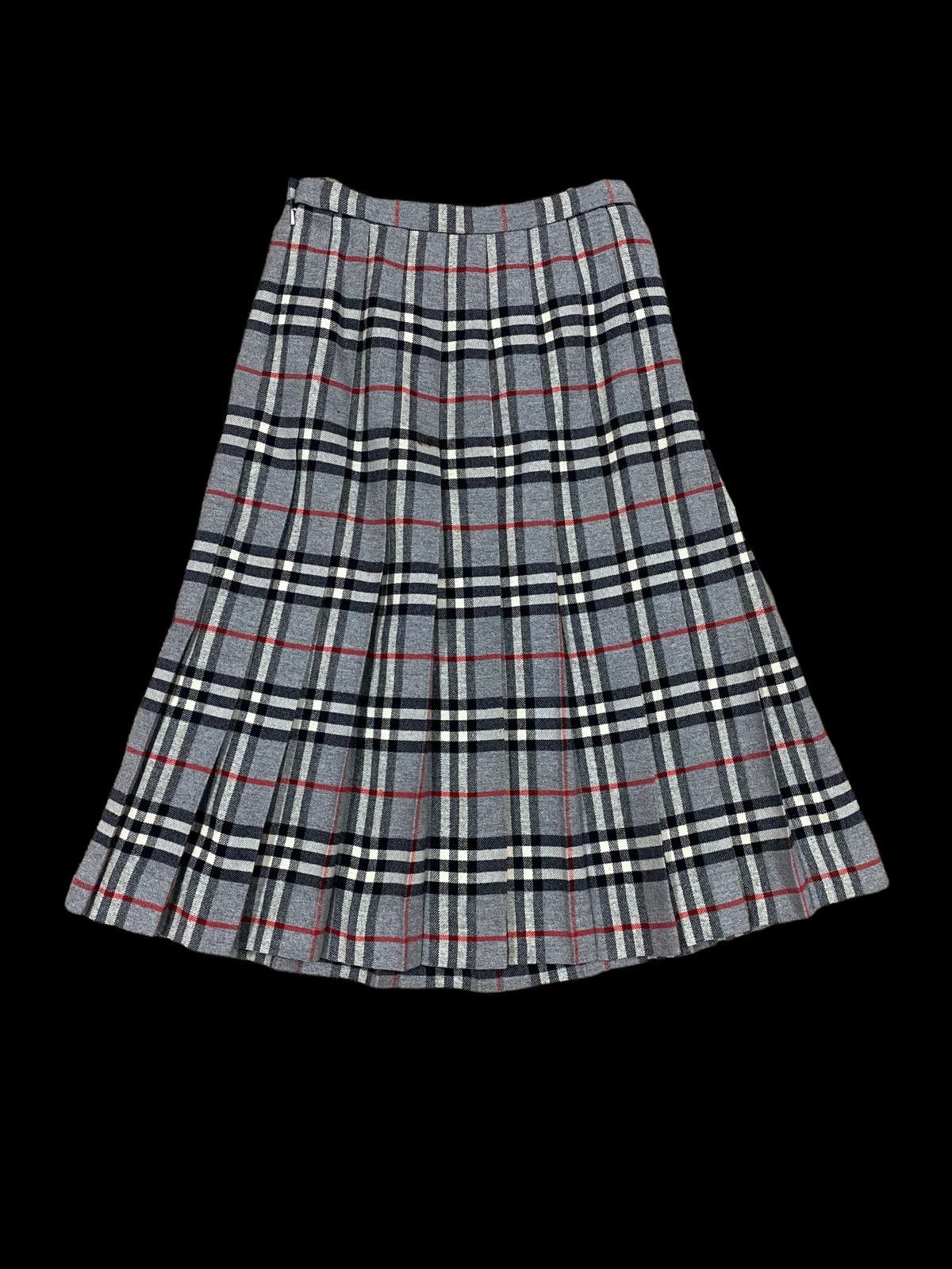 Burberry × Vintage Vtg🔥Burberrys London Grey Novacheck Wool Skirt Size ONE SIZE - 1 Thumbnail