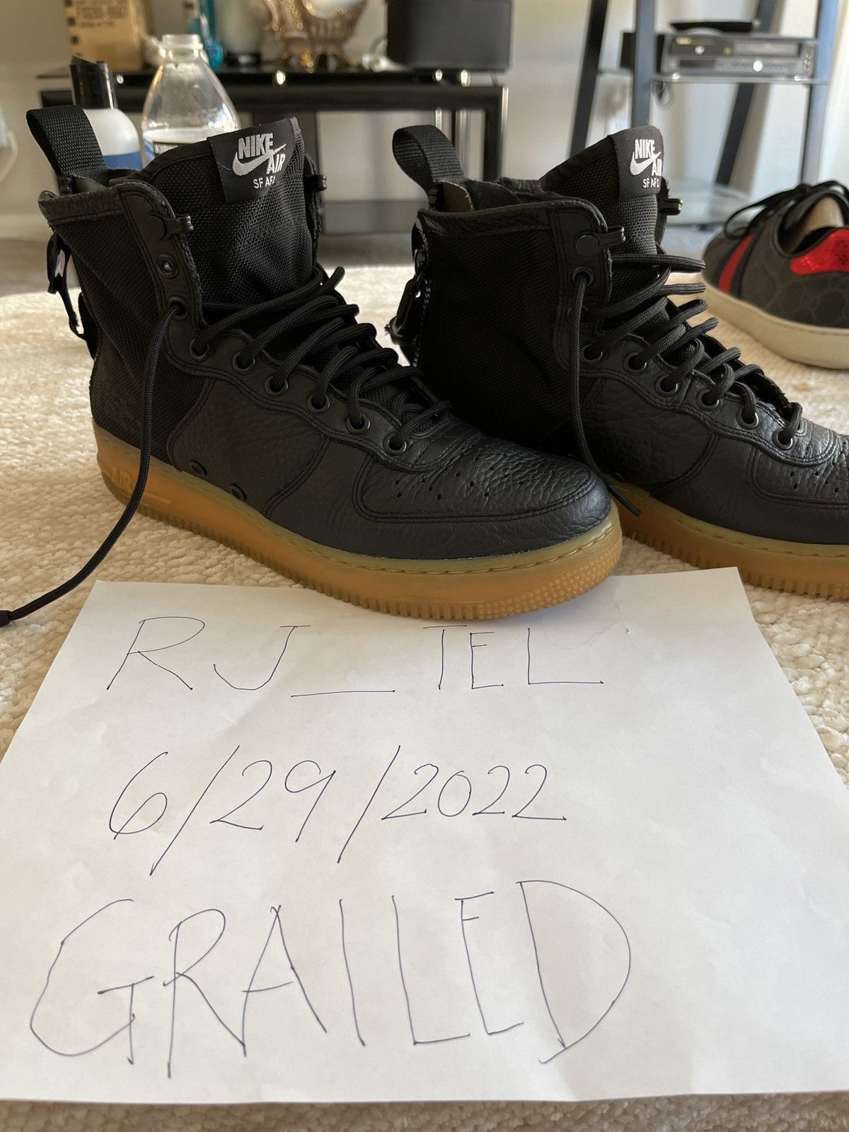 Nike sf air force 1 mid black gum clearance